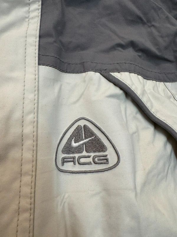 Nike ACG Nike ACG Storm-Fit Vintage 00s 90s Ski Jacket Snowboard L Size US L / EU 52-54 / 3 - 5 Thumbnail