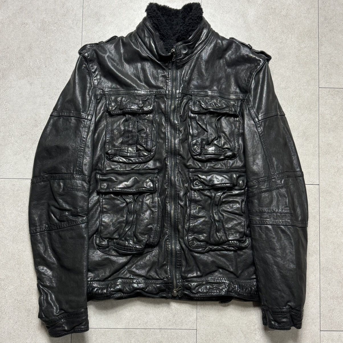 Neil Barrett Neil Barrett Shearling Fur Buffalo Leather Jacket Size US S / EU 44-46 / 1 - 1 Thumbnail