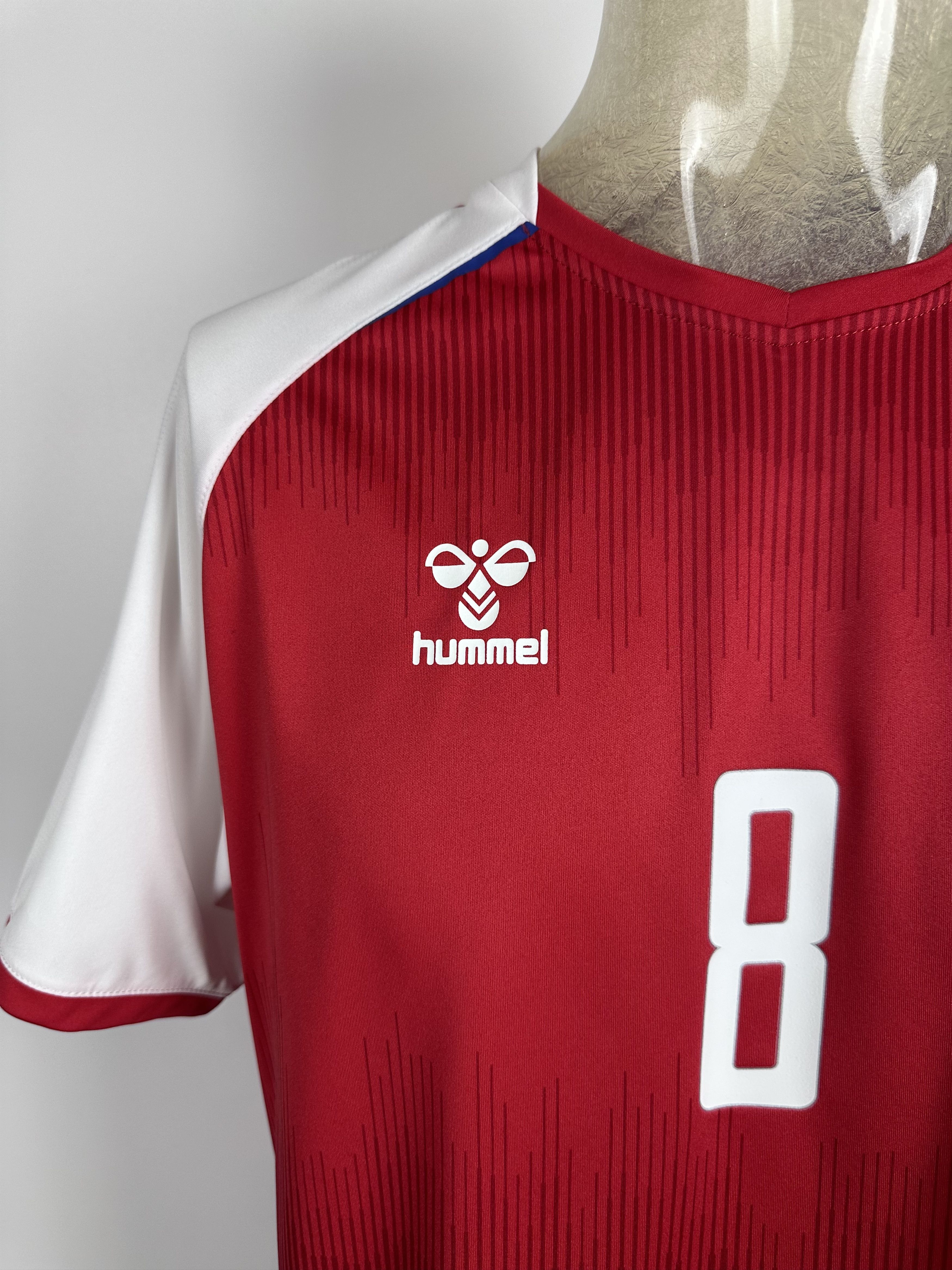 Hummel DENMARK 2021 2022 FOOTBALL SHIRT SOCCER JERSEY #8 DELANEY Size US XL / EU 56 / 4 - 5 Thumbnail