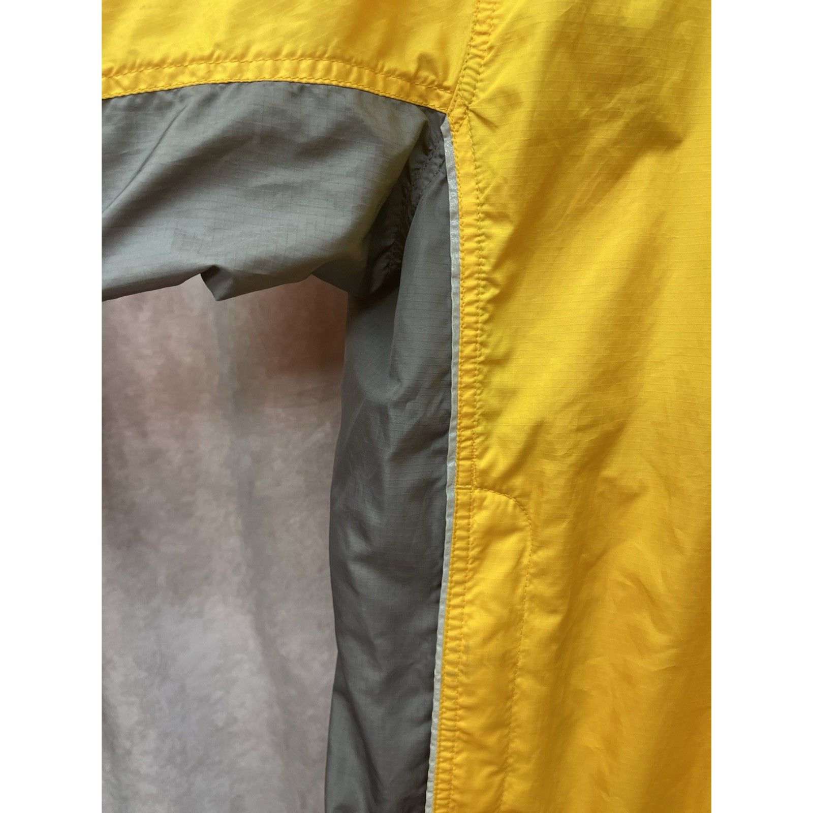 The North Face The North Face Mens Large Yellow/Gray Full Zip Lightweight S Size US L / EU 52-54 / 3 - 5 Thumbnail