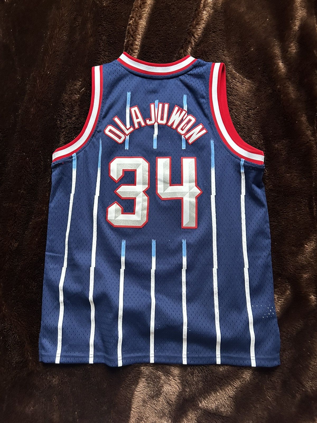 Mitchell & Ness × NBA Hakeem Olajuwon Retro Rockets Jersey Size US XL / EU 56 / 4 - 2 Thumbnail