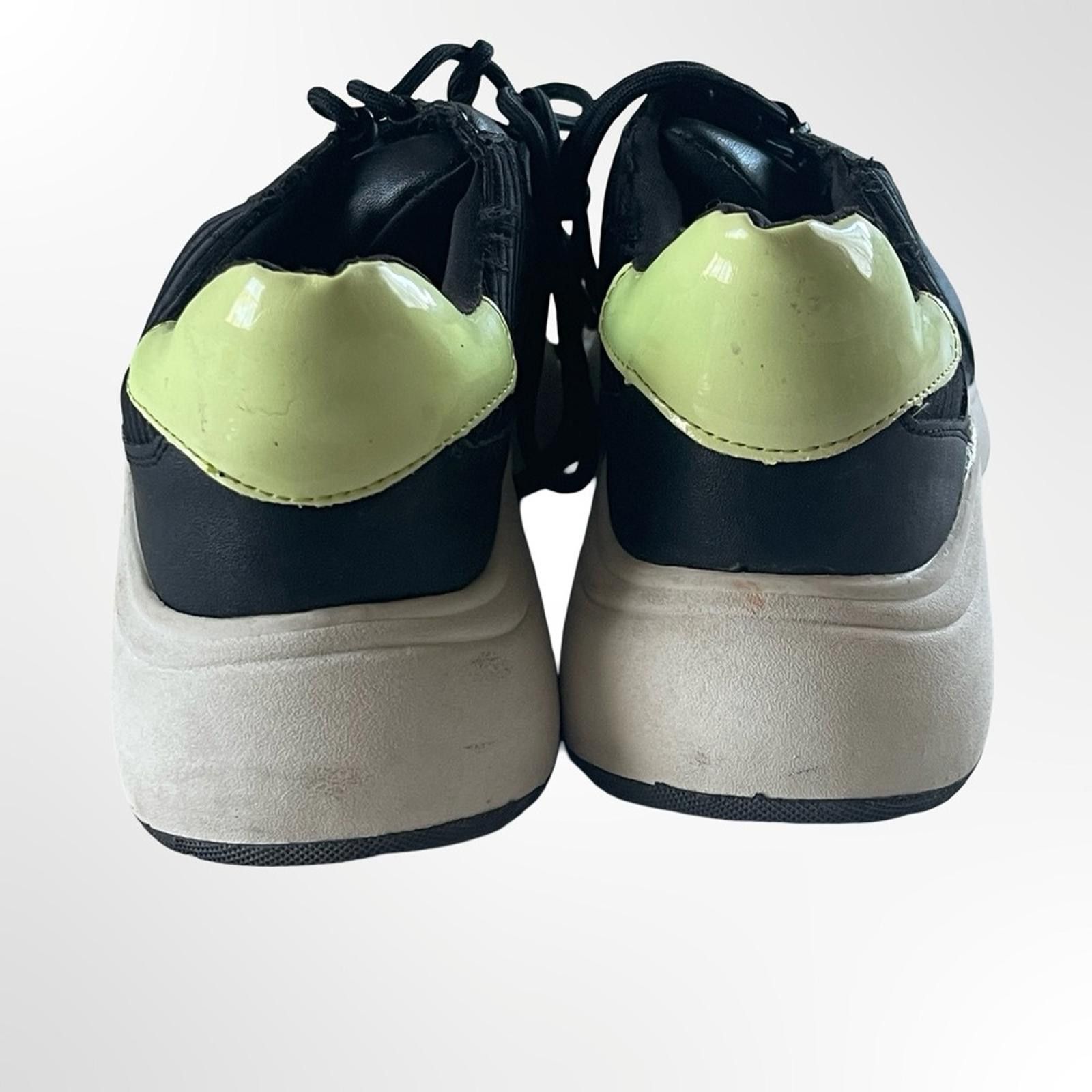 Forever 21 Forever 21 Women's Black Athletic Shoes in size 7 Size US 7 / IT 37 - 4 Thumbnail