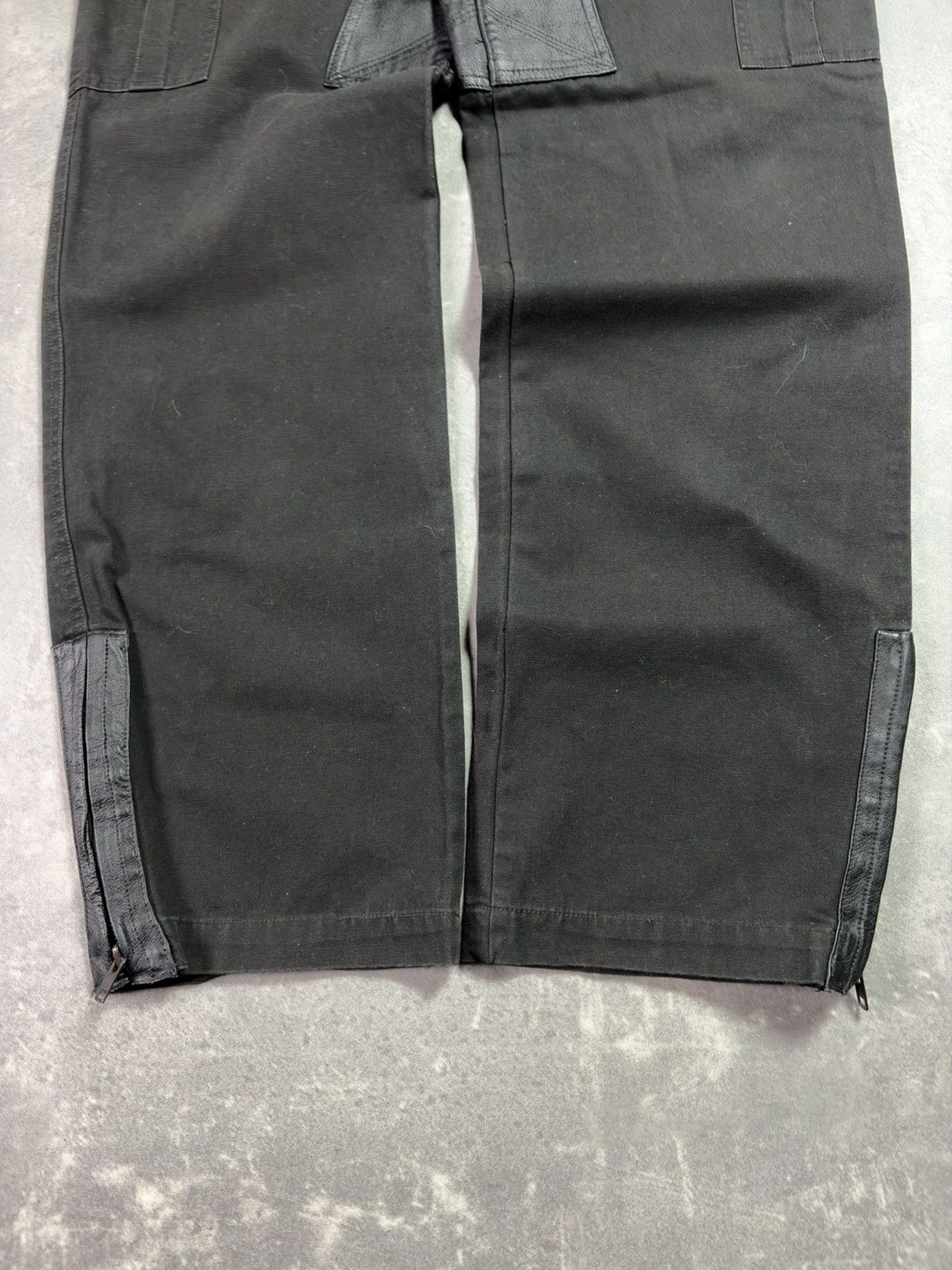 Roberto Cavalli Class Roberto Cavalli Leather Elements Cargo Denim Jeans 32 Size US 32 / EU 48 - 4 Thumbnail