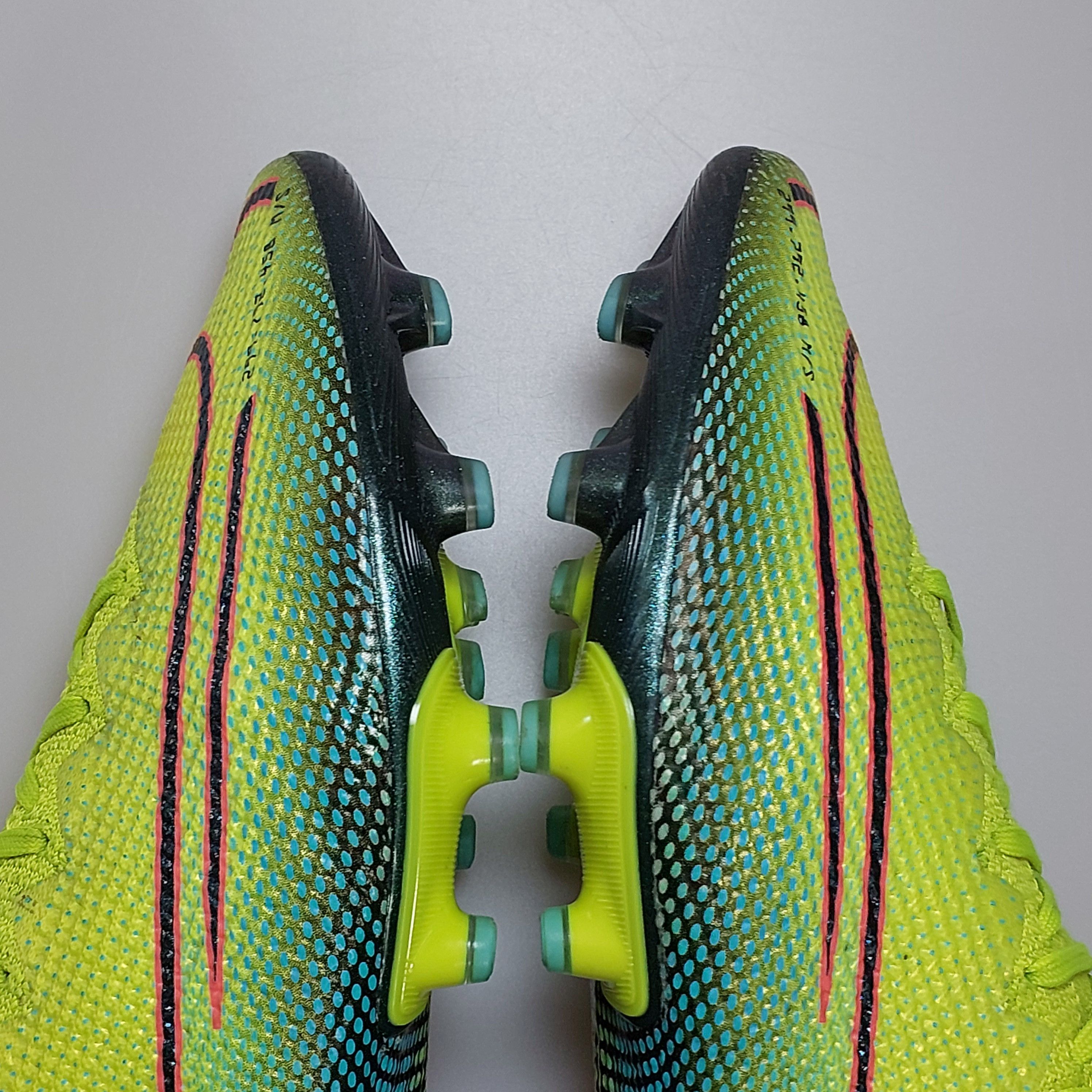 Nike Mercurial Vapor 13 Elite AG-PRO CR7 US12.5 UK11.5 30.5CM Size US 12.5 / EU 45-46 - 8 Thumbnail