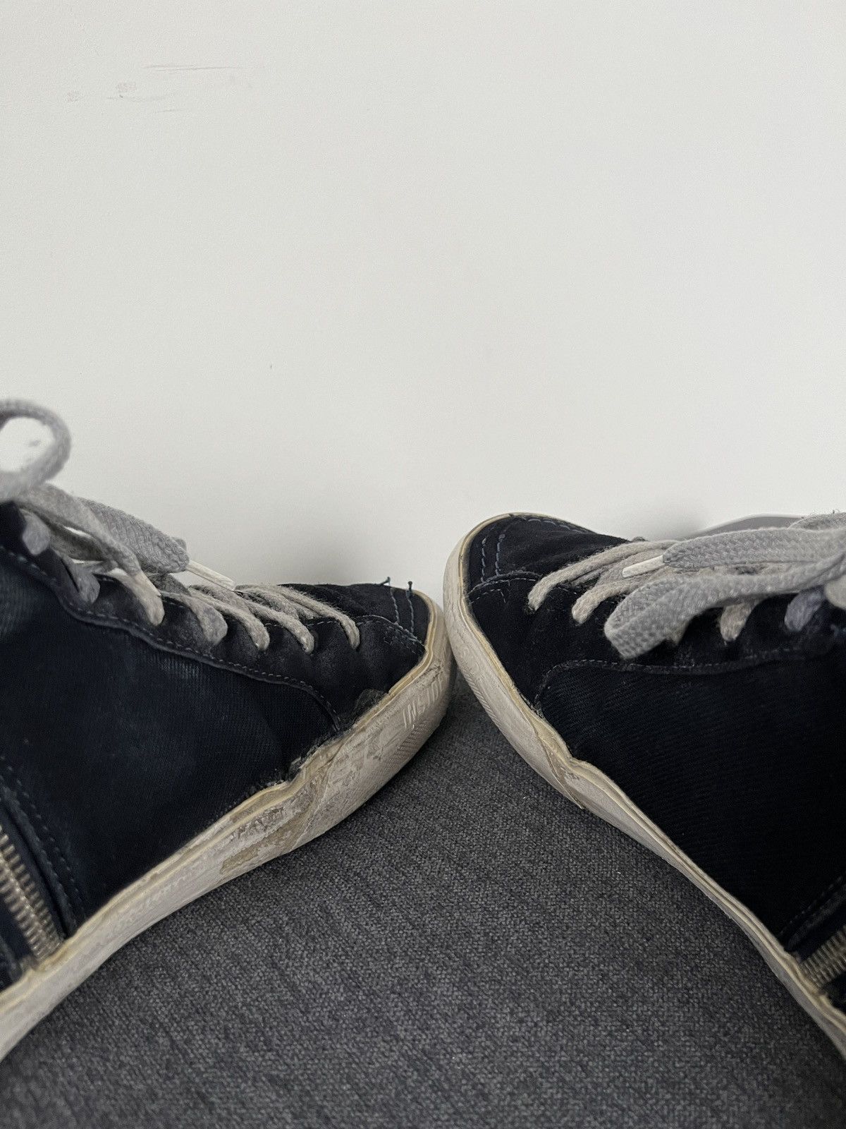 Golden Goose Golden Goose Slide Distressed Hi-top Sneakers Size US 7 / EU 40 - 11 Thumbnail
