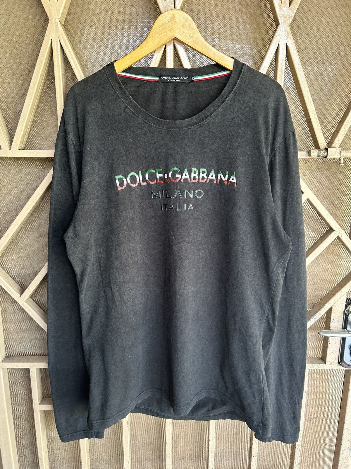 Dolce Gabbana Milano Italy longsleeve