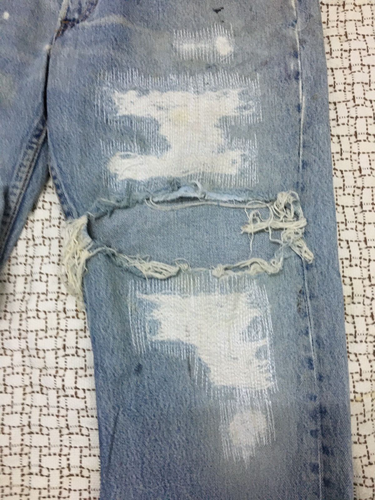 Levi's Vintage Levis Lot 501 Fly Button Distressed Jeans (Y01) Size US 32 / EU 48 - 18 Thumbnail