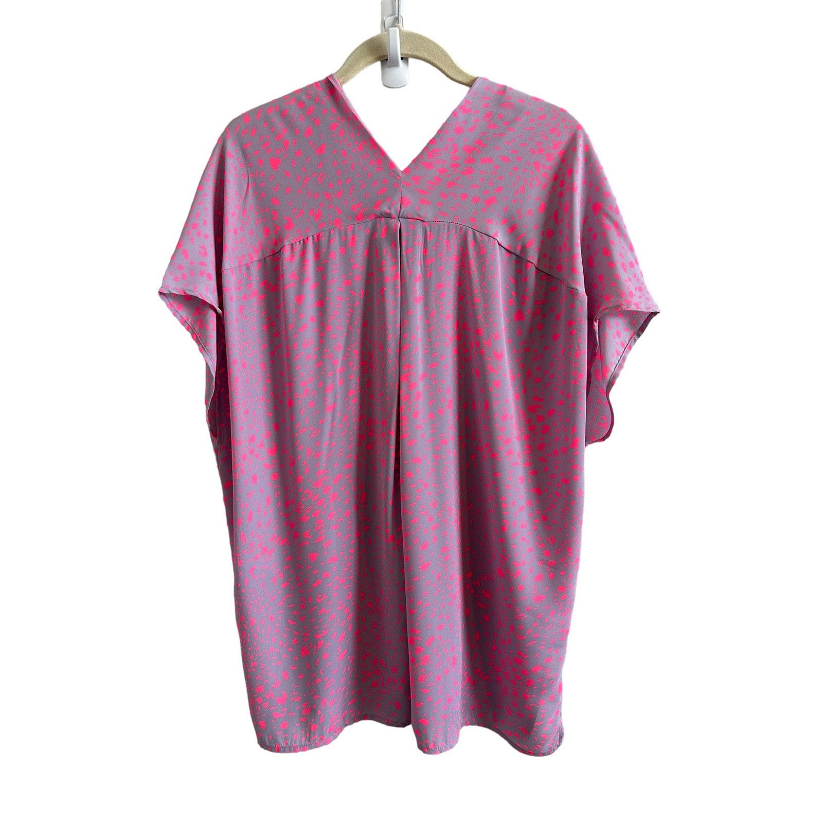 Other Adrienne Purple and Pink Cheetah V-Neck Short Sleeve Blouse Size S / US 4 / IT 40 - 9 Thumbnail