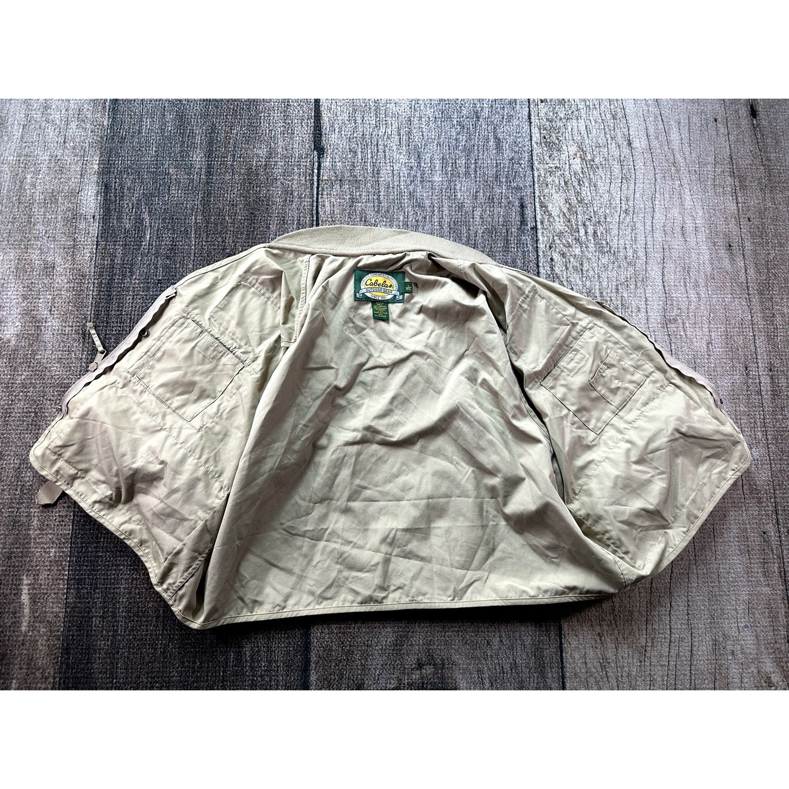 Cabelas Cabelas Vest Mens Large Tan Fly Fishing Willow Creek Hunting Size US L / EU 52-54 / 3 - 5 Thumbnail