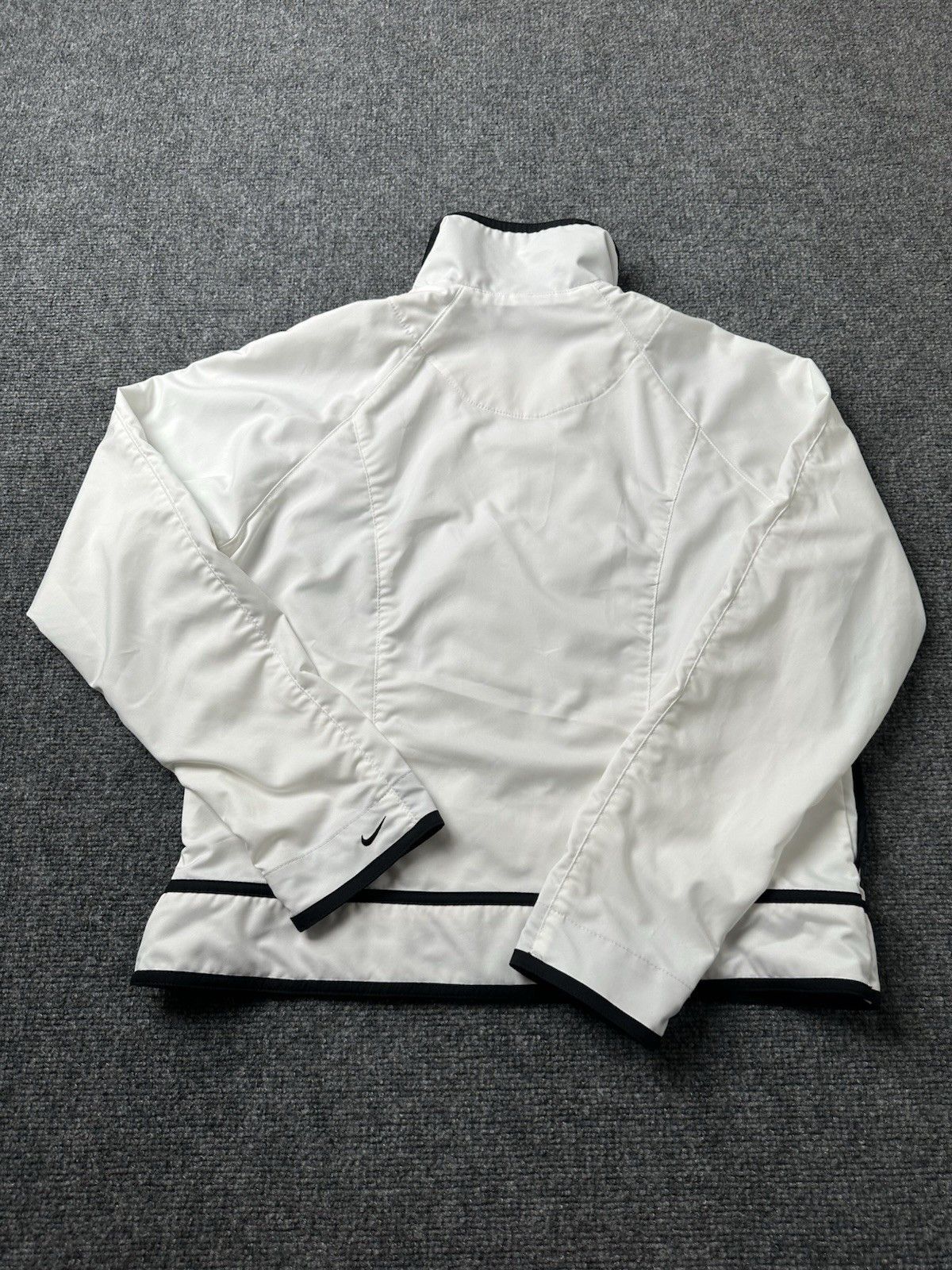 Nike Womens Jacket Nike Full Zip White Black Lightweight, Size L Size L / US 10 / IT 46 - 2 Thumbnail