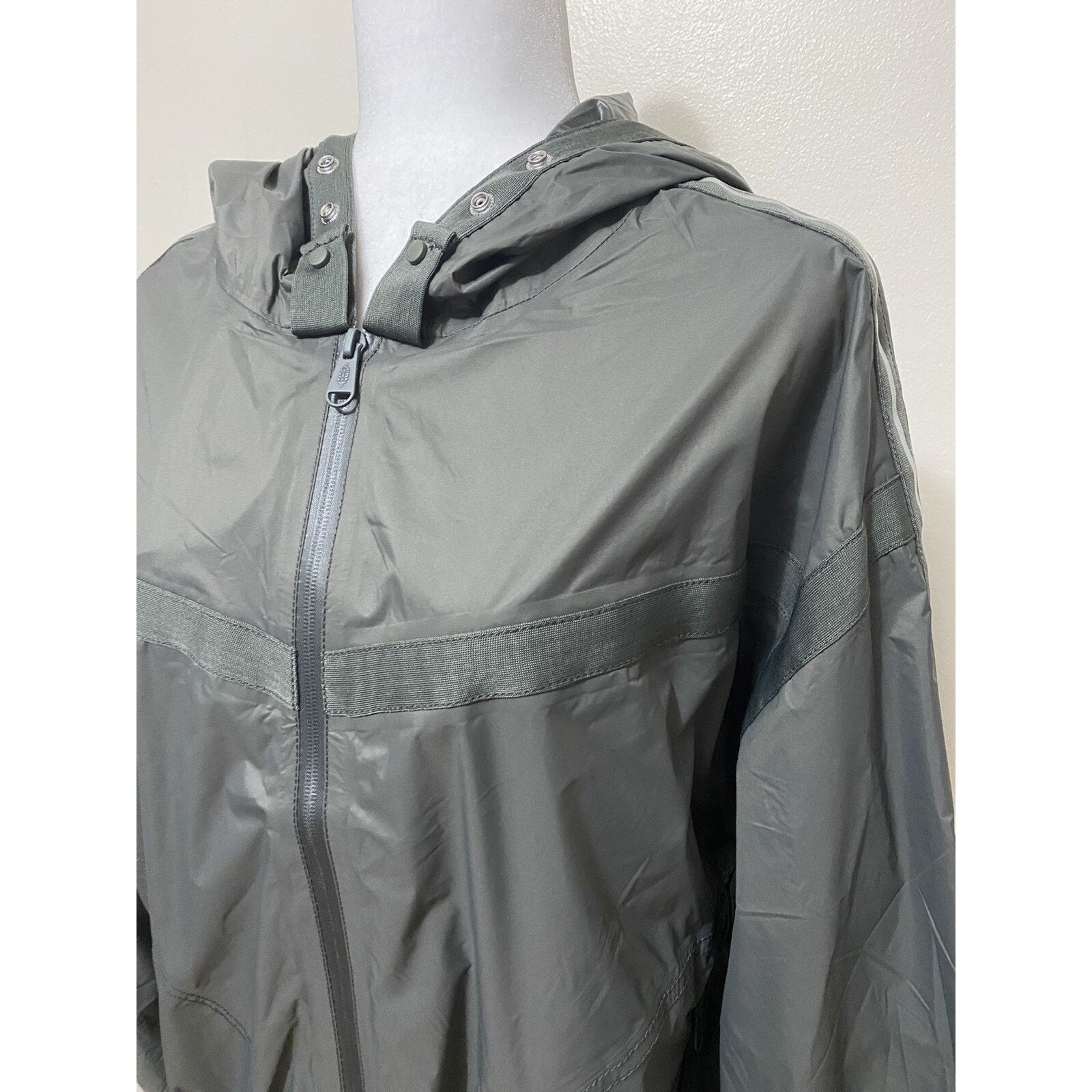 Free People Free People Movemt sport jacket size M new withut tagA003000 Size M / US 6-8 / IT 42-44 - 3 Thumbnail