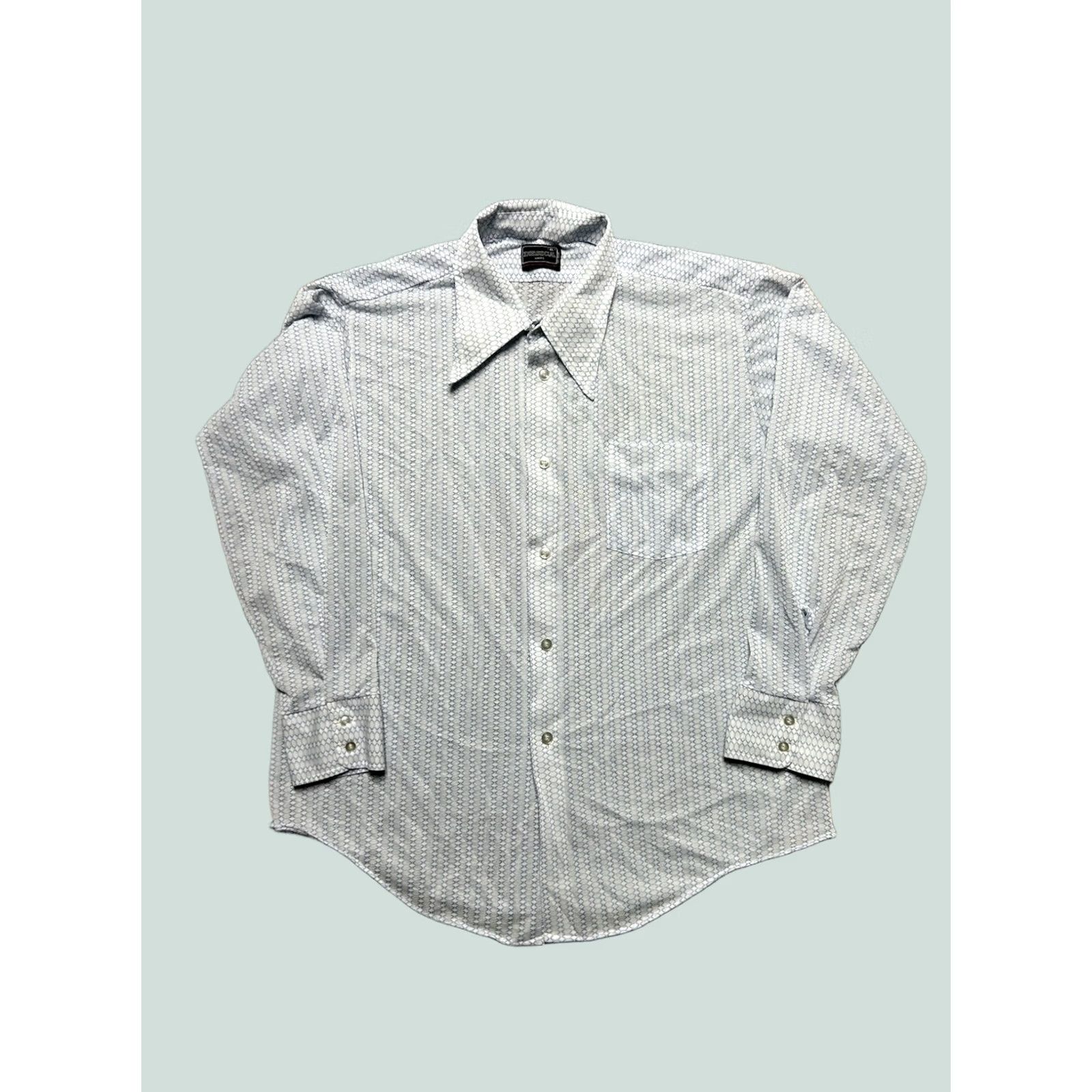 Vintage VINTAGE 1970s Long Sleeve Button Shirt Nylon XL Sheer Dagger Collar Mens Womens (adjust as per gender) Size US XL / EU 56 / 4 - 1 Thumbnail