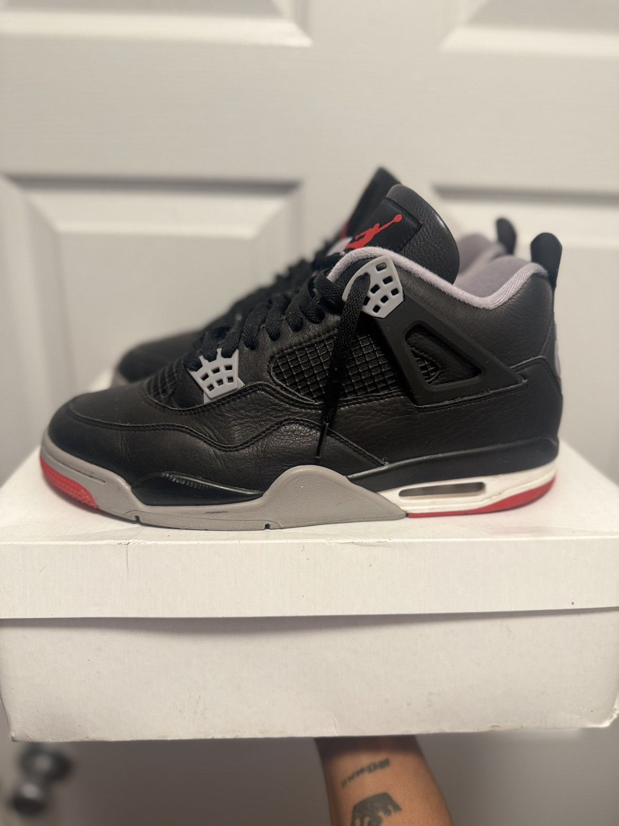 Jordan Brand Air jordan Bred 4 Reimagined size 11.5 good condition Size US 11.5 / EU 44-45 - 3 Thumbnail