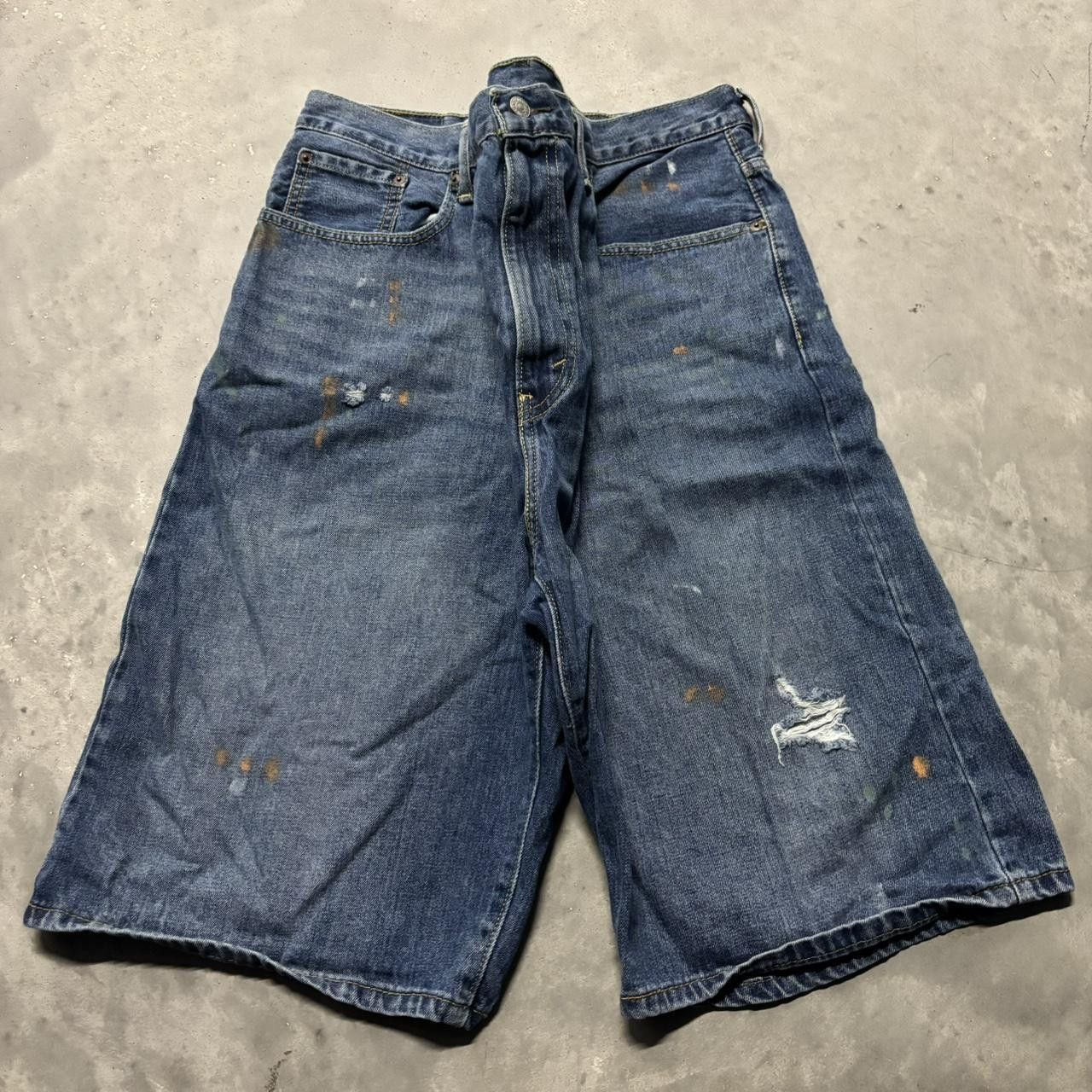 Levi's × Vintage Crazy Vintage Y2K/2000s Baggy Levis 569 Distressed Skater Jean Shorts Jorts! Size US 38 / EU 54 - 1 Thumbnail