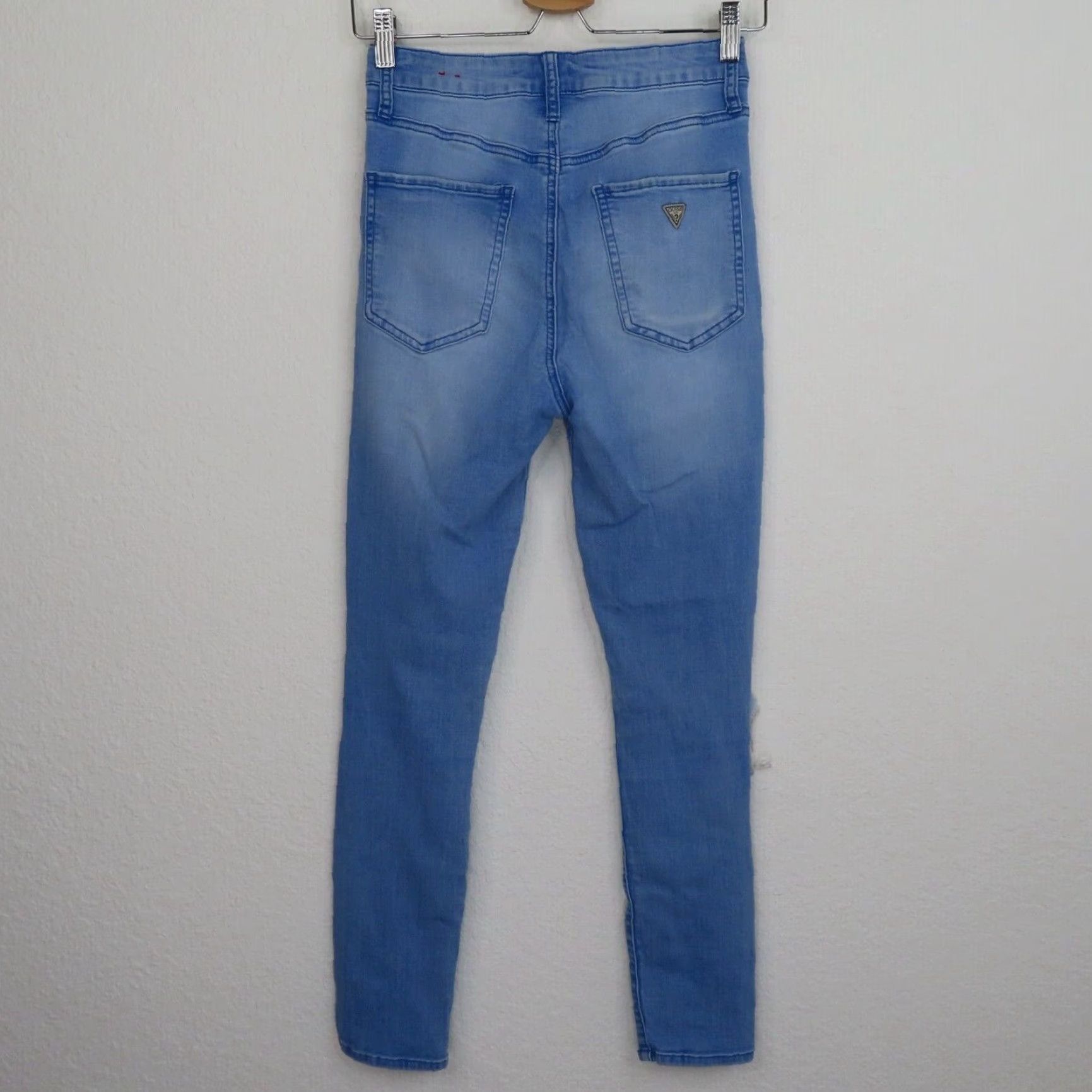 Guess GUESS Womens Jeans Denim Skinny 27 Blue Distressed Shredded Pearl Beaded Pants Regular Womens Size 27 Blue Distressed Beaded Jeans Size 27" / US 4 / IT 40 - 6 Thumbnail