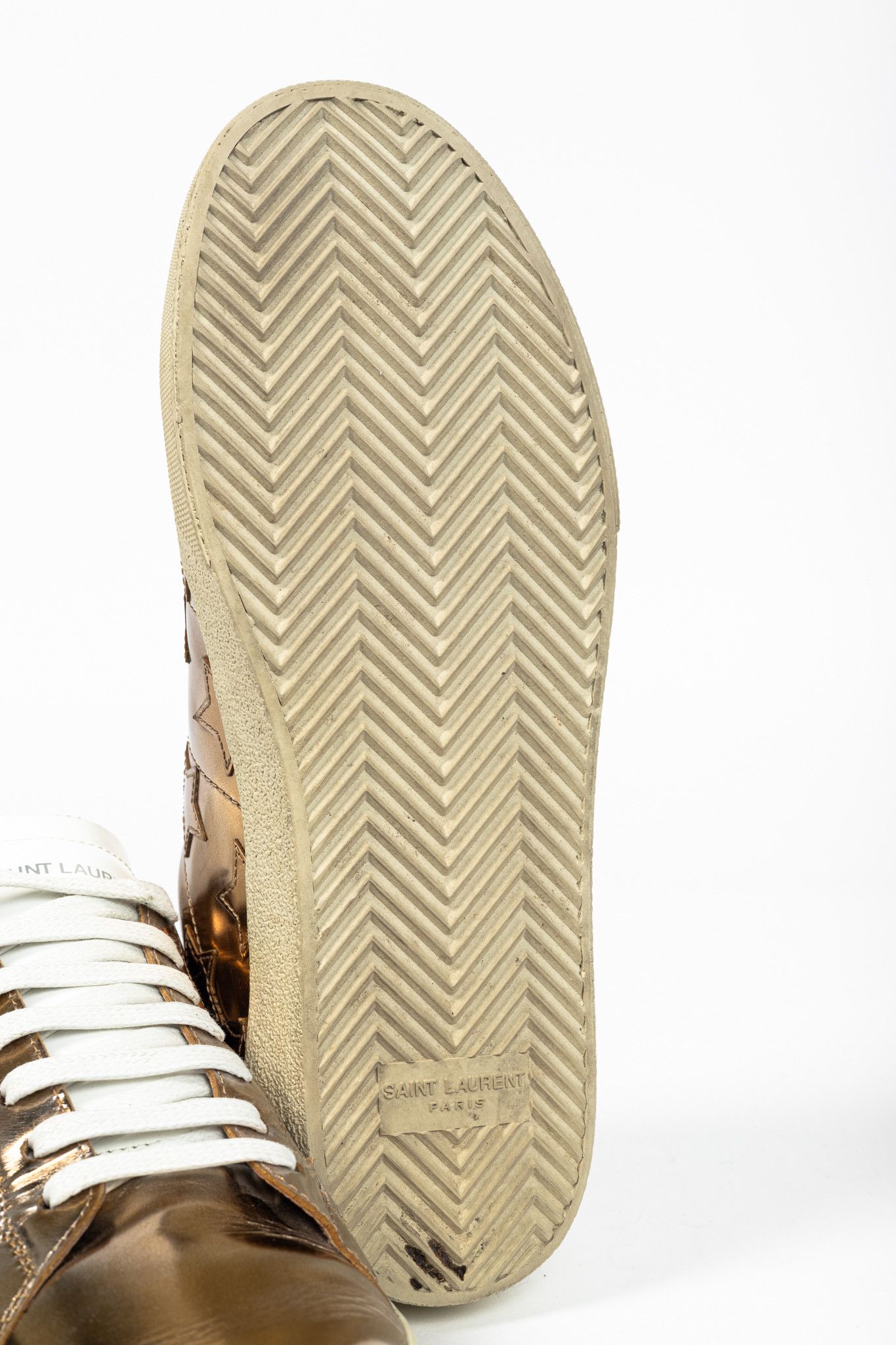Saint Laurent Paris Saint Laurent SL/06 Gold Patent Star Low-Top Sneakers Size US 7 / EU 40 - 5 Thumbnail