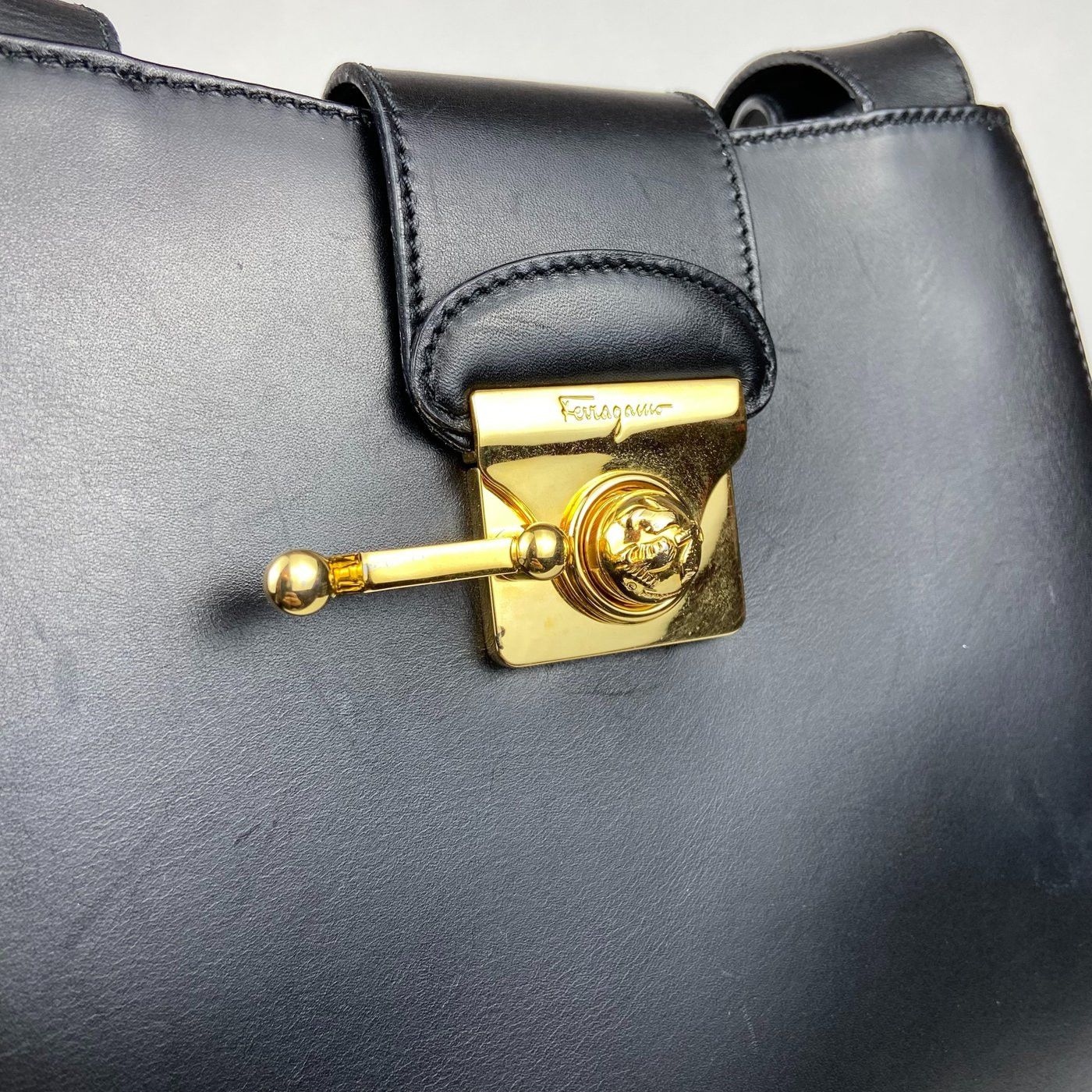Salvatore Ferragamo Salvatore Ferragamo Gancini Black Bucket Shoulder Bag Size ONE SIZE - 17 Thumbnail