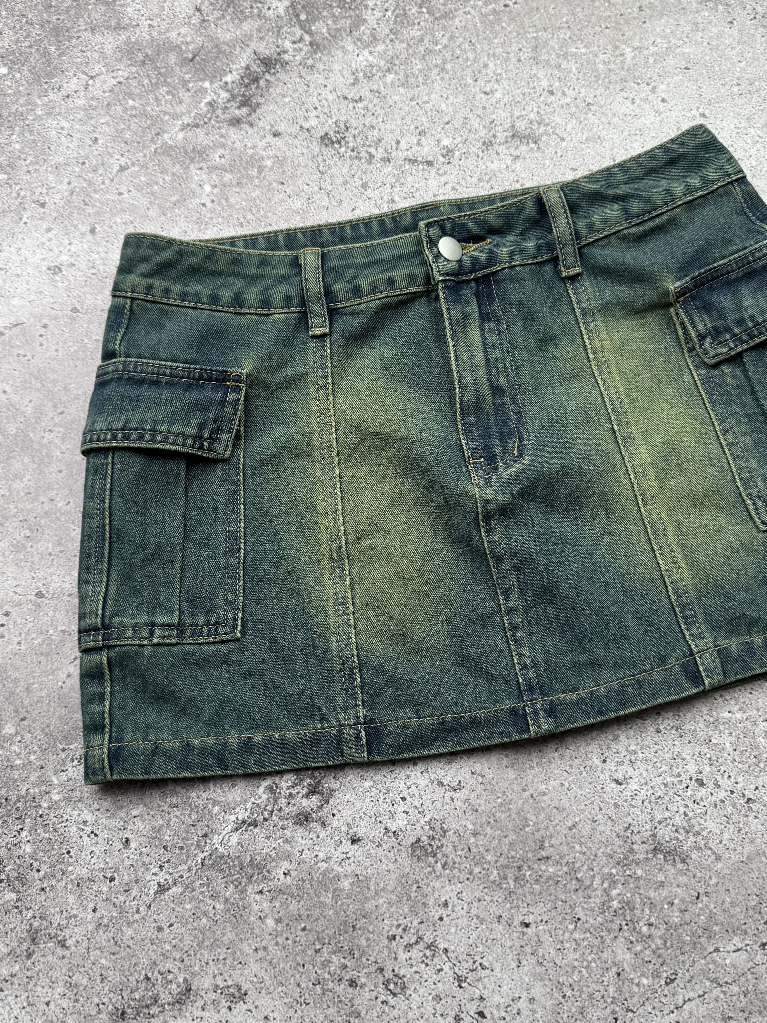 Japanese Brand Vintage Cargo Mini Skirt C638(V356)(E8) Size 27" / US 4 / IT 40 - 2 Thumbnail