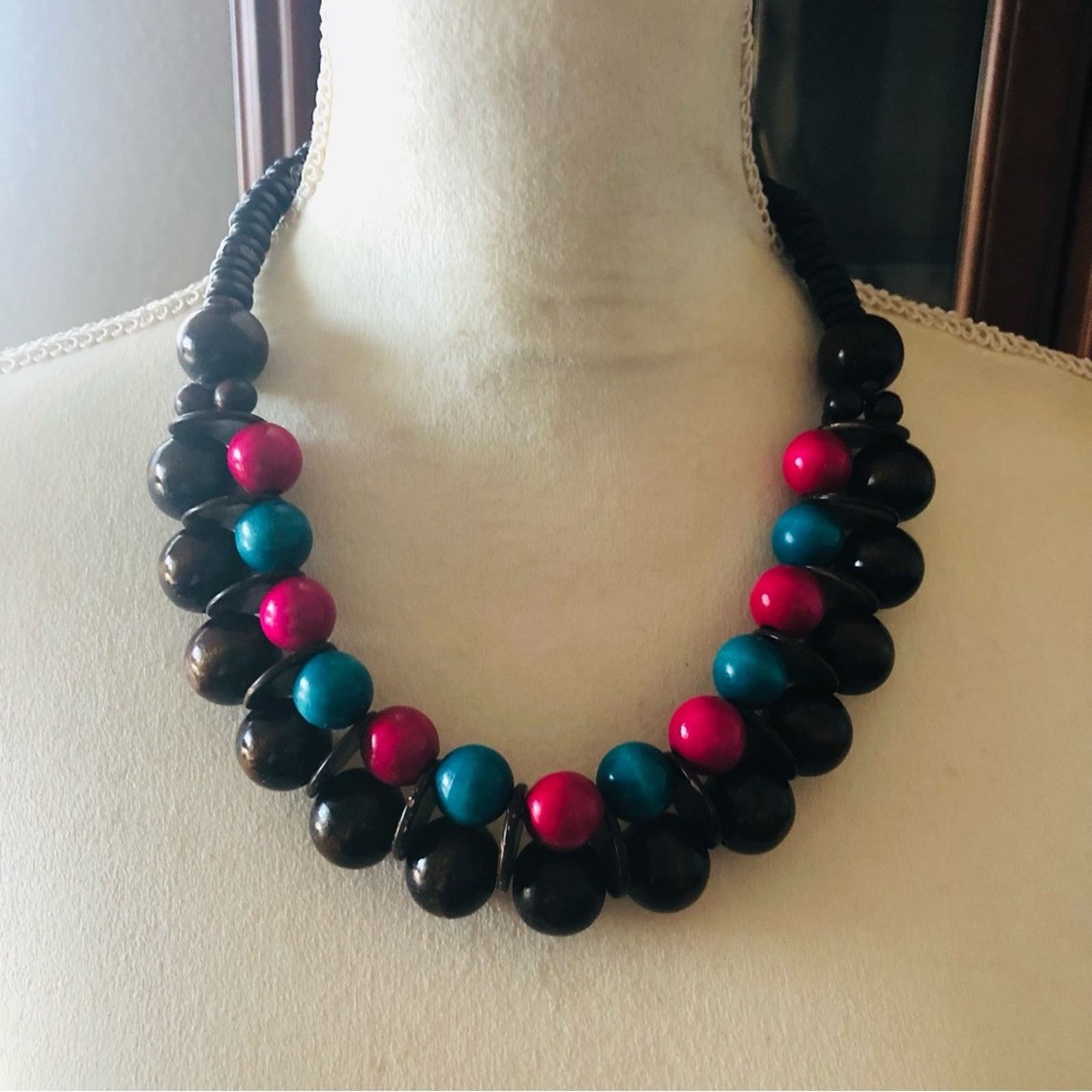 Jewelry Bold chunky multi tone painted wood bead necklace Size ONE SIZE - 2 Thumbnail