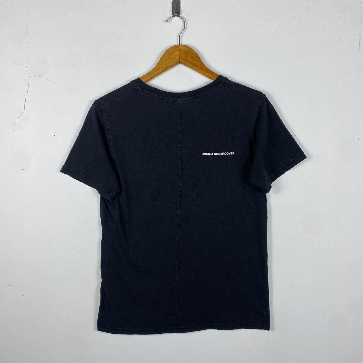 Undercover UNIQLO UNDERCOVER Snow White & The 7 Dwarfs Graphic Tee Size M / US 6-8 / IT 42-44 - 4 Thumbnail