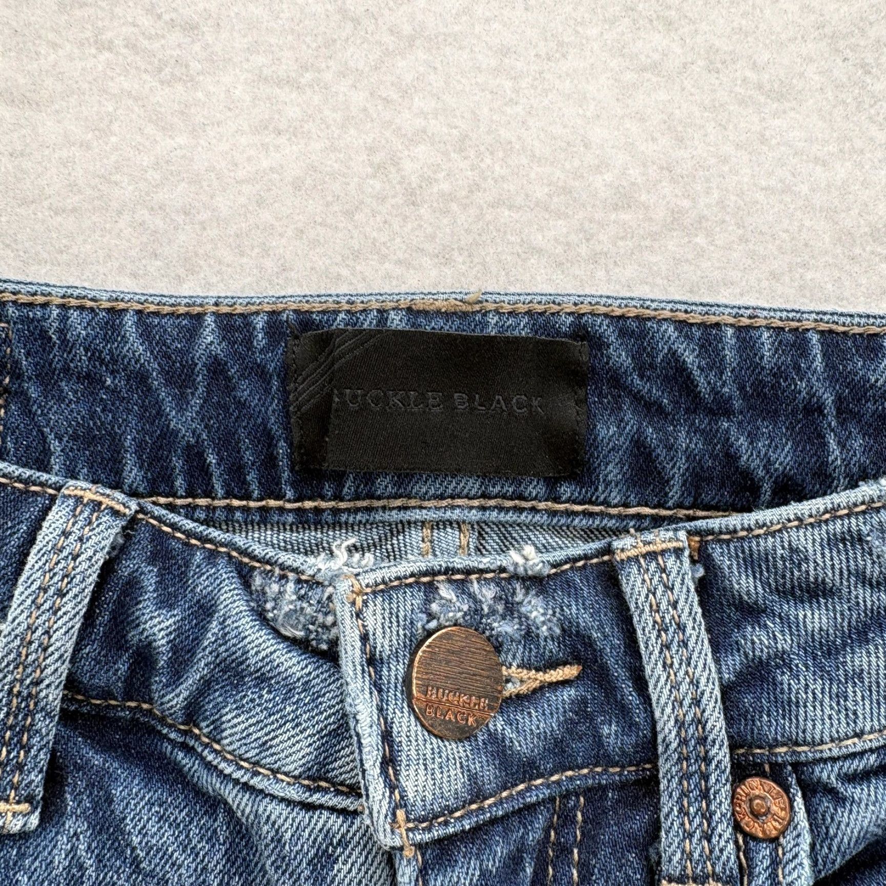 Buckle Black VINTAGE Buckle Black Jeans Womens 26 Blue Mom Jean Distressed High Rise Stretch Denim Hat? Size 26" / US 2 / IT 38 - 4 Thumbnail