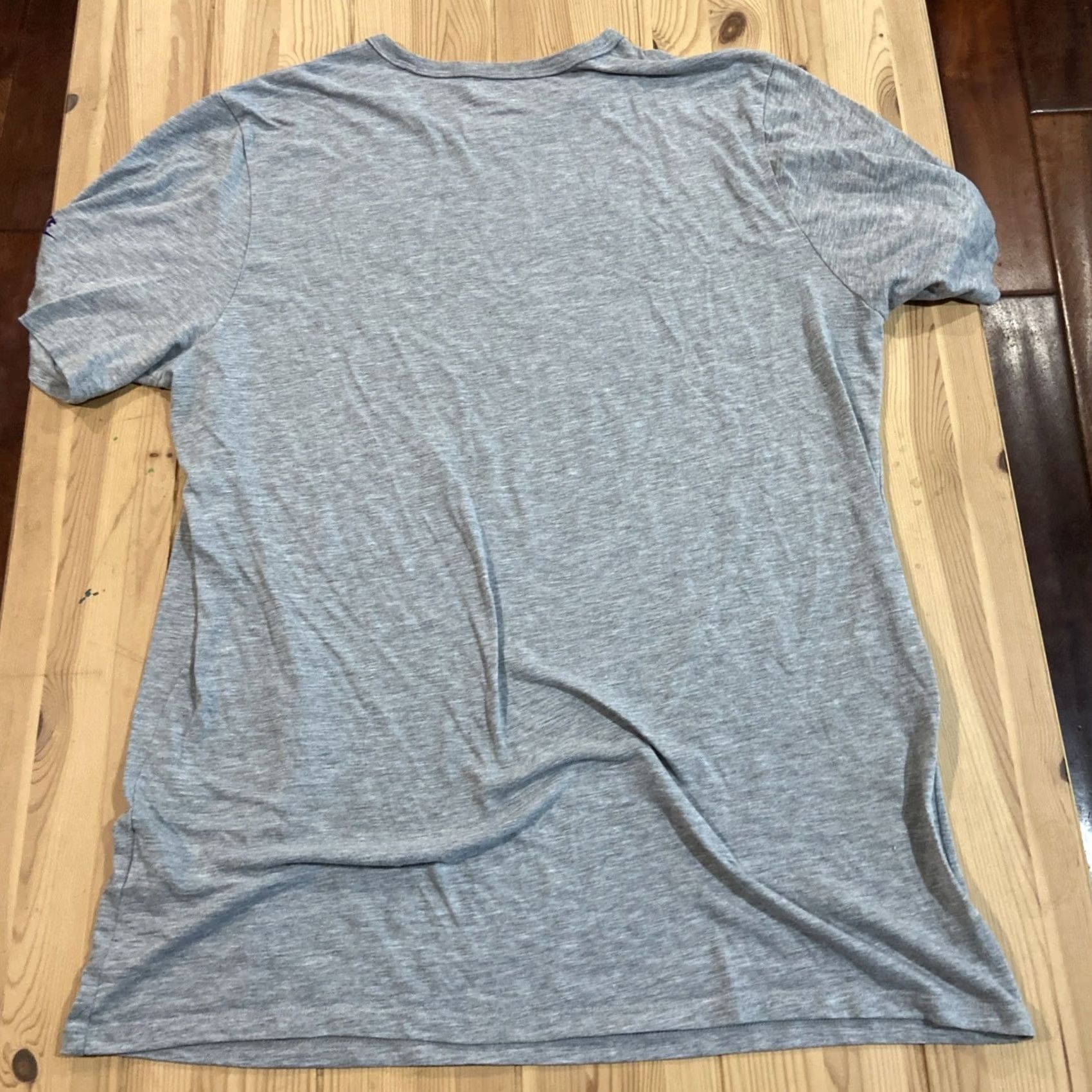 Nike Nike Tee Shirt Mens XL Gray Big Logo Lakers Grafiti Crew Neck Athleisure Retro Size US XL / EU 56 / 4 - 7 Thumbnail