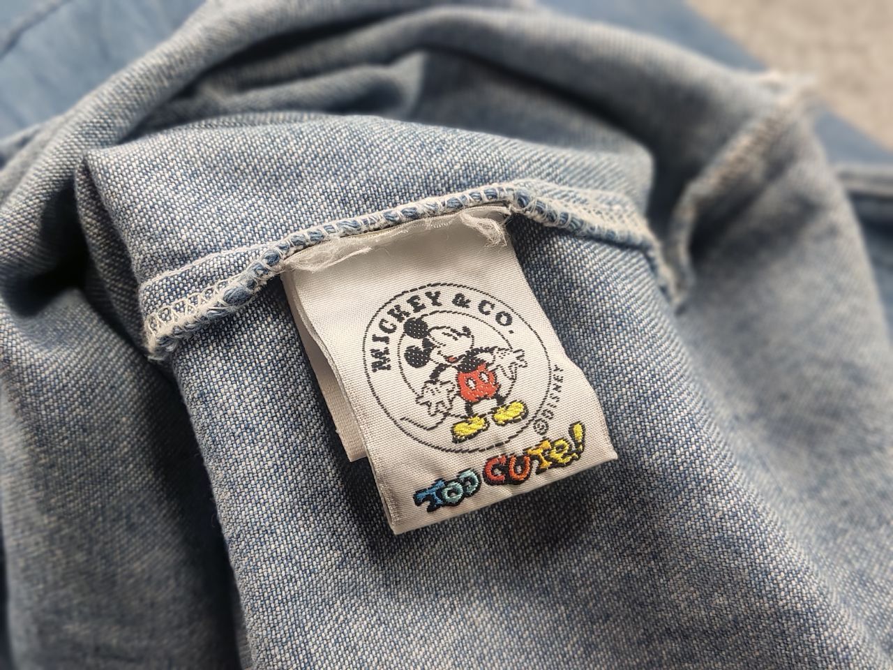Vintage Vintage 90's Too Cute Logo Disney Baggy Denim Shirt Size US XL / EU 56 / 4 - 17 Thumbnail
