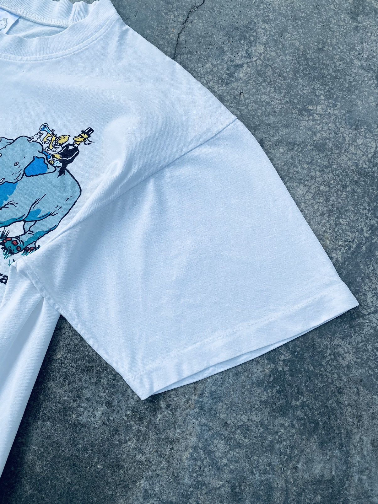 Vintage Vintage Tintin The Adventures Back Print Distressed Tees Size US L / EU 52-54 / 3 - 8 Thumbnail