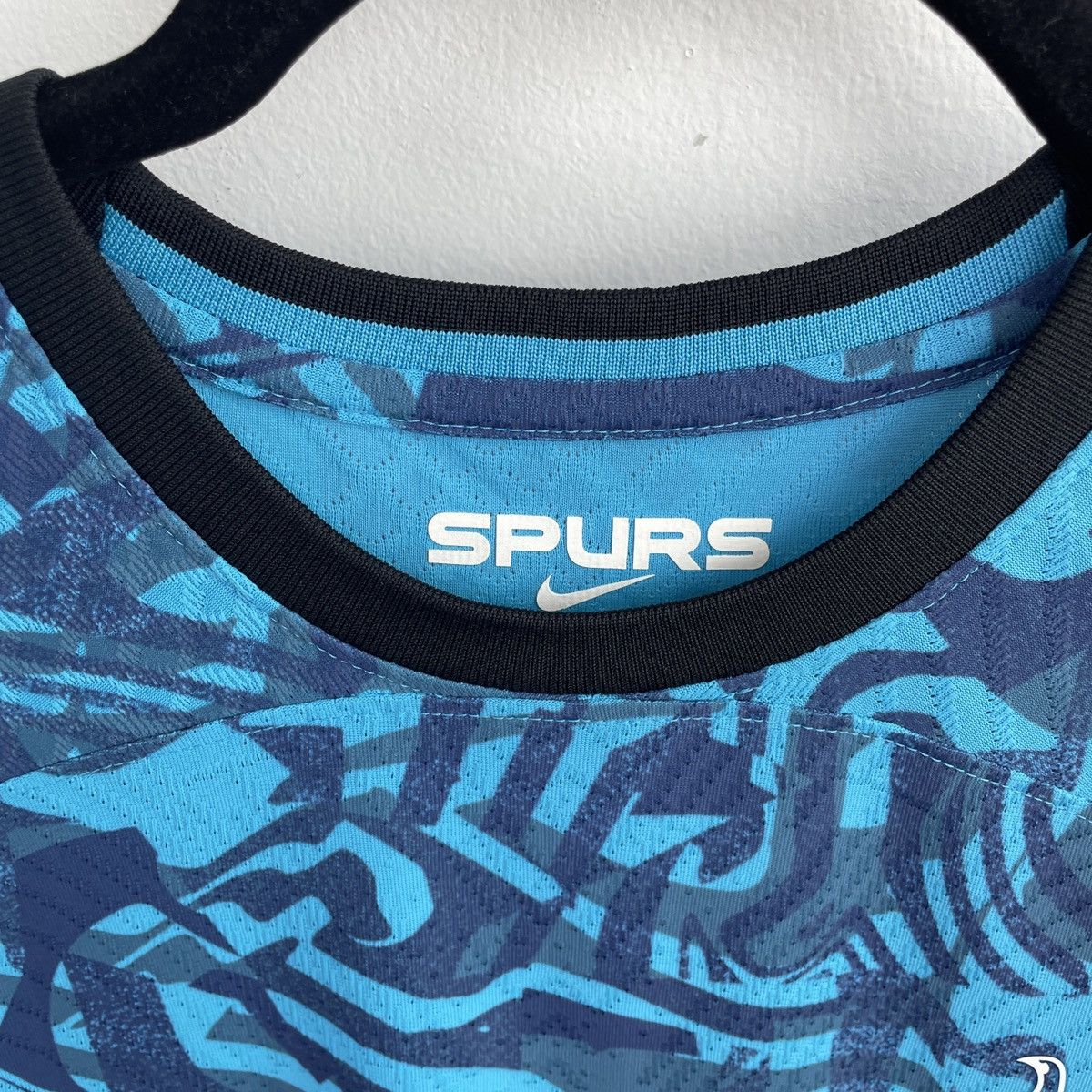 Nike Tottenham Kane Authentic Women’s Third Jersey 2022/2023 Size L / US 10 / IT 46 - 8 Thumbnail
