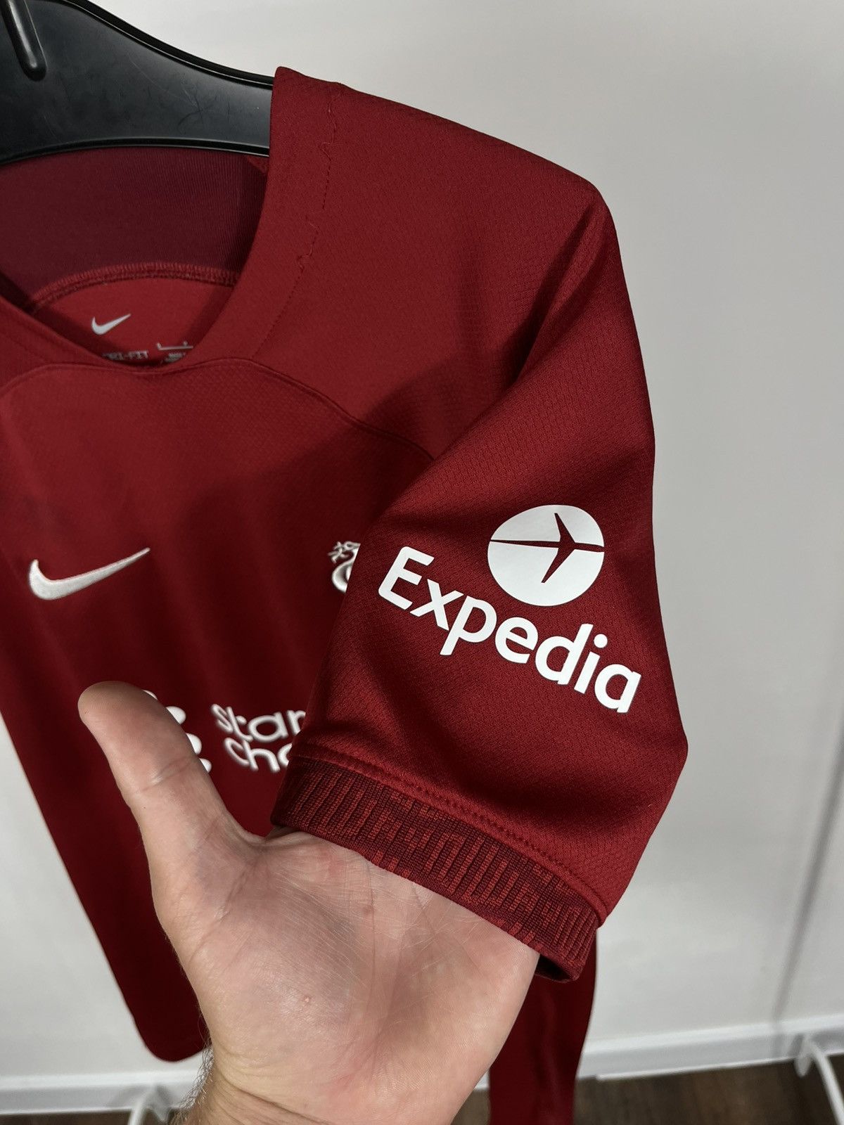 Nike Liverpool FC Nike Home Jersey 2022/23 Red Soccer Shirt S Size US S / EU 44-46 / 1 - 6 Thumbnail