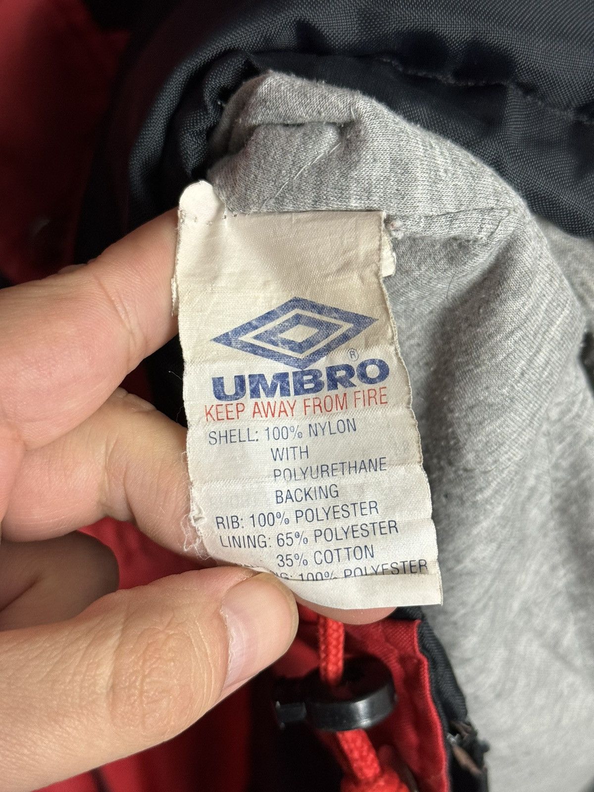 Umbro Vintage Manchester United Sharp Training Football Jacket Size US XL / EU 56 / 4 - 22 Thumbnail