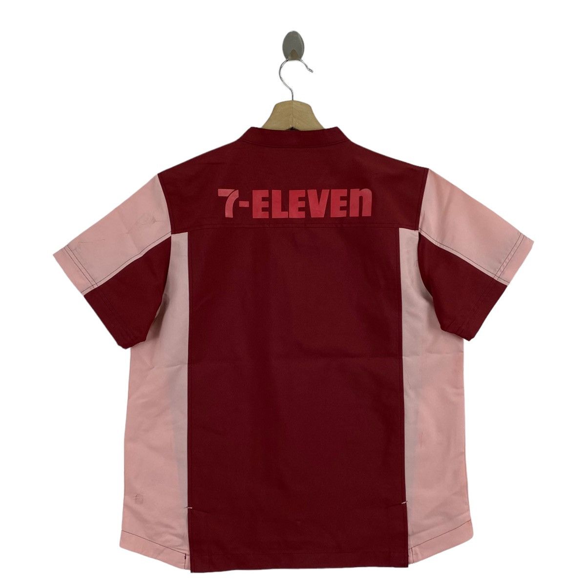Other 7-ELEVEN 7E Seven 11 Supermarket Convenience Store Staff Size US M / EU 48-50 / 2 - 2 Thumbnail