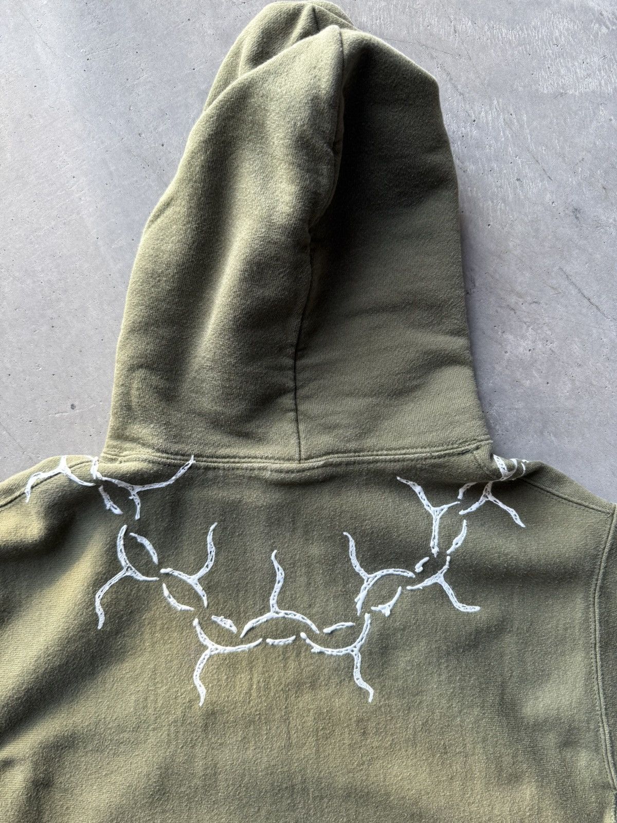 Champion × Vintage Vintage Reverse weave olive champion hoodie rosary tattoo Size US M / EU 48-50 / 2 - 4 Thumbnail