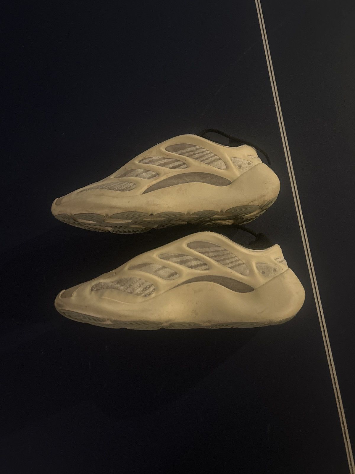 Yeezy Yeezy 700 Azelia Size US 11.5 / EU 44-45 - 3 Thumbnail