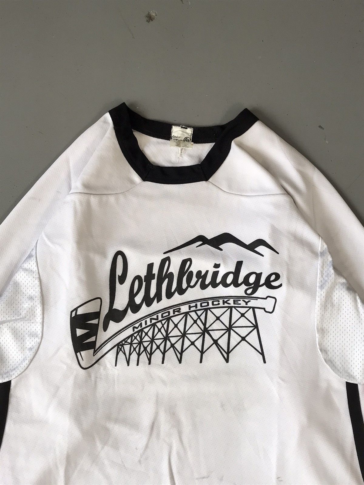 Vintage athletic knit hockey wear printed jersey