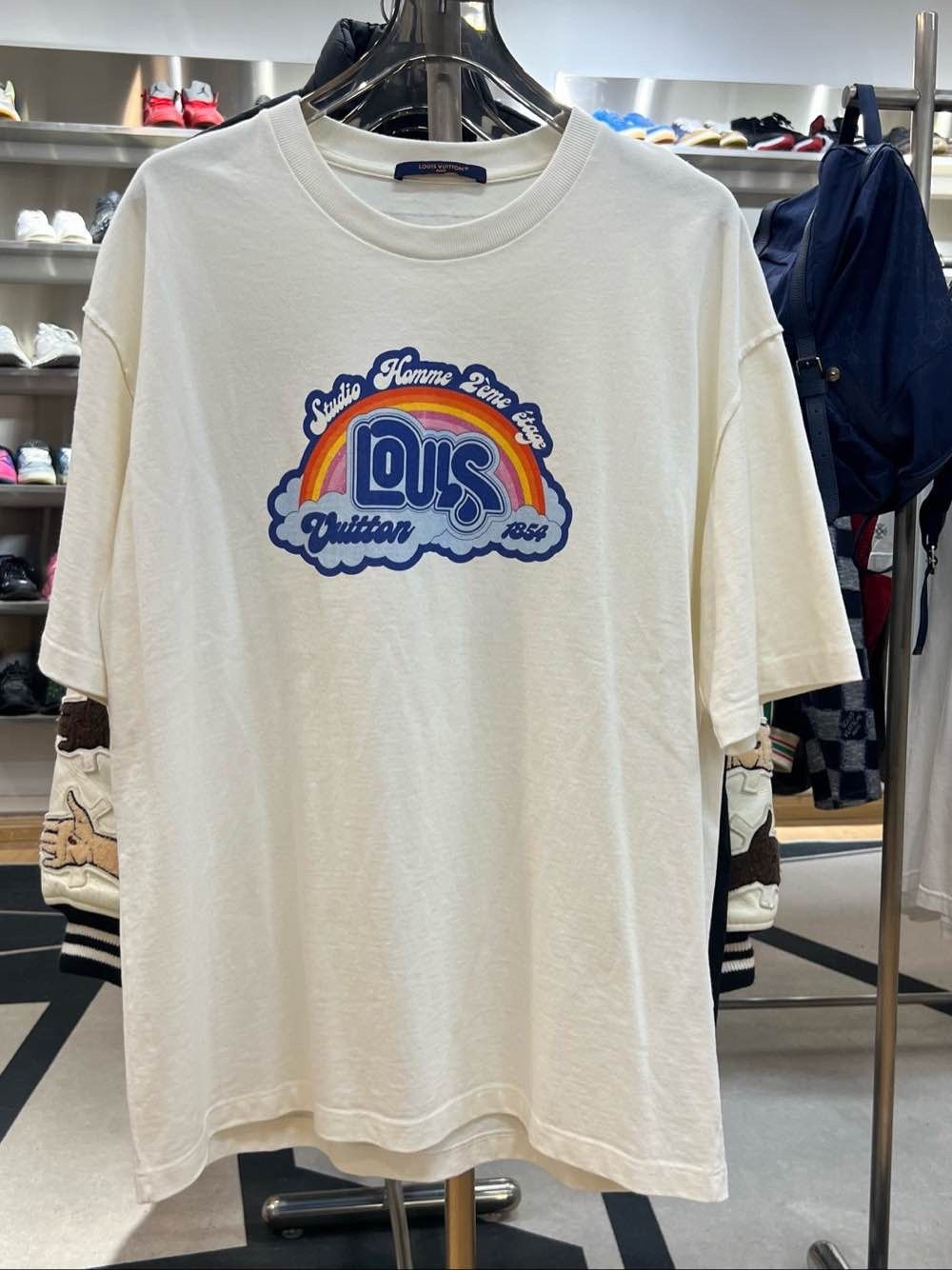 Louis Vuitton Louis Vuitton Rainbow Logo T-Shirt US XL Size US XL / EU 56 / 4 - 1 Thumbnail