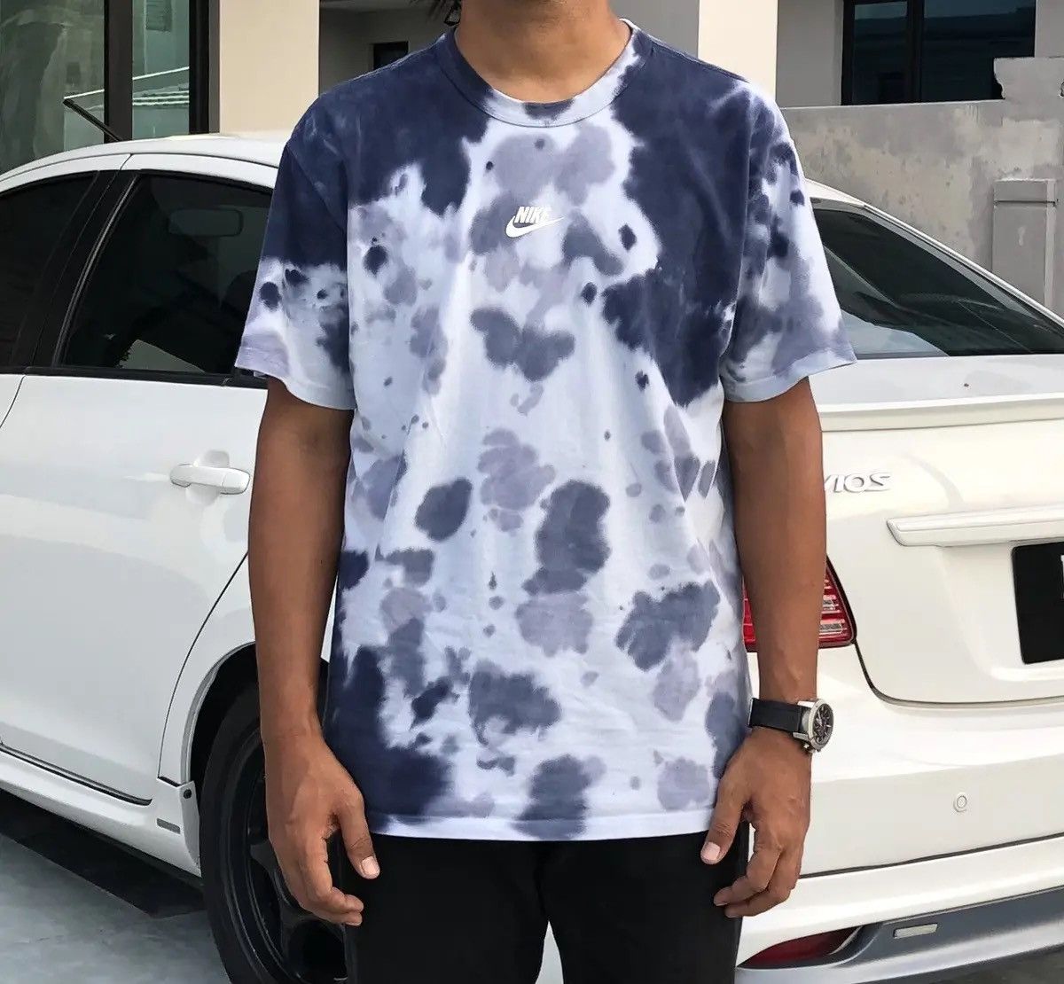 Nike Nike Sportswear Premium Essentials Tie-Dye T-Shirt Size US L / EU 52-54 / 3 - 2 Thumbnail