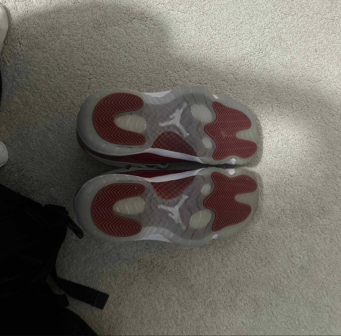 Jordan Brand Jordan 11 Cherry Size US 10 / EU 43 - 6 Thumbnail