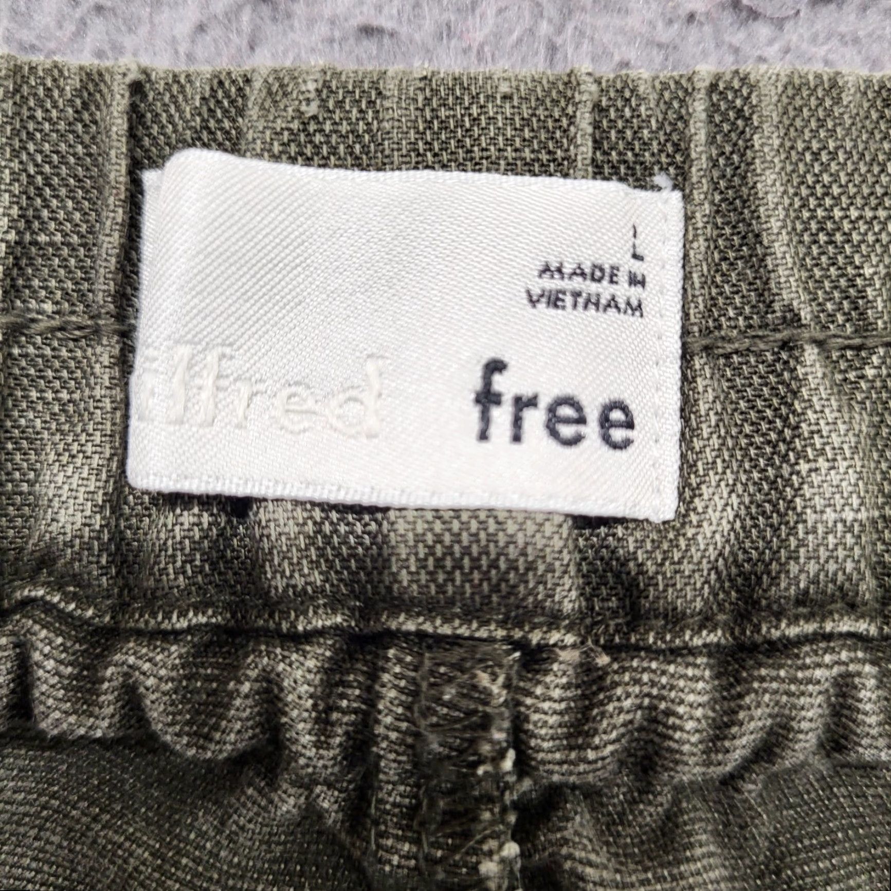Vintage Wilfred Free Shorts Women's L Army Green Linen Blend Pockets Summer Green Casual Travel Chino Size 36" / US 14 / IT 50 - 4 Thumbnail