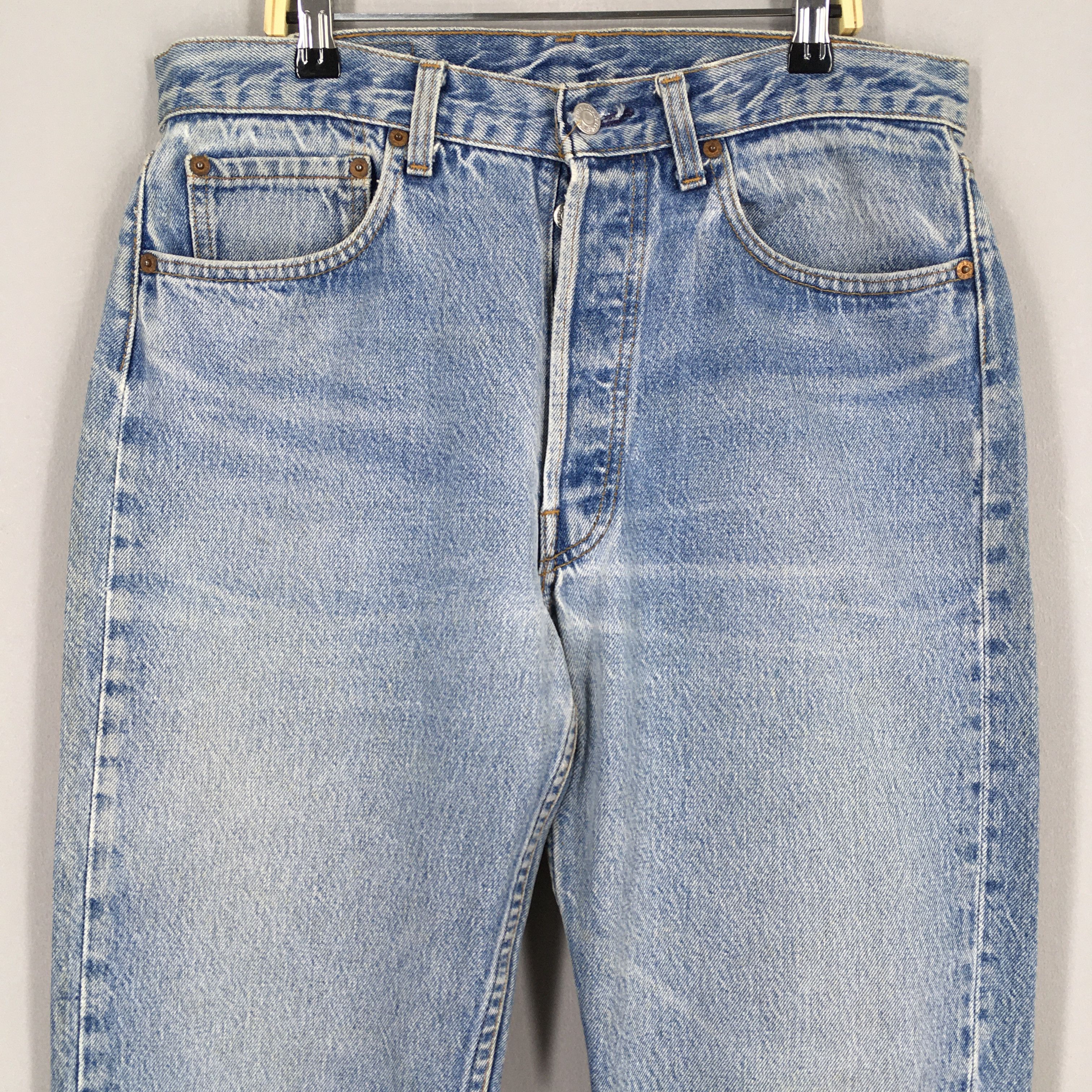 Levi's Size 32x28.5 Vintage 90s Levi's 501 Faded Blue Jeans S1340 Size US 32 / EU 48 - 2 Thumbnail