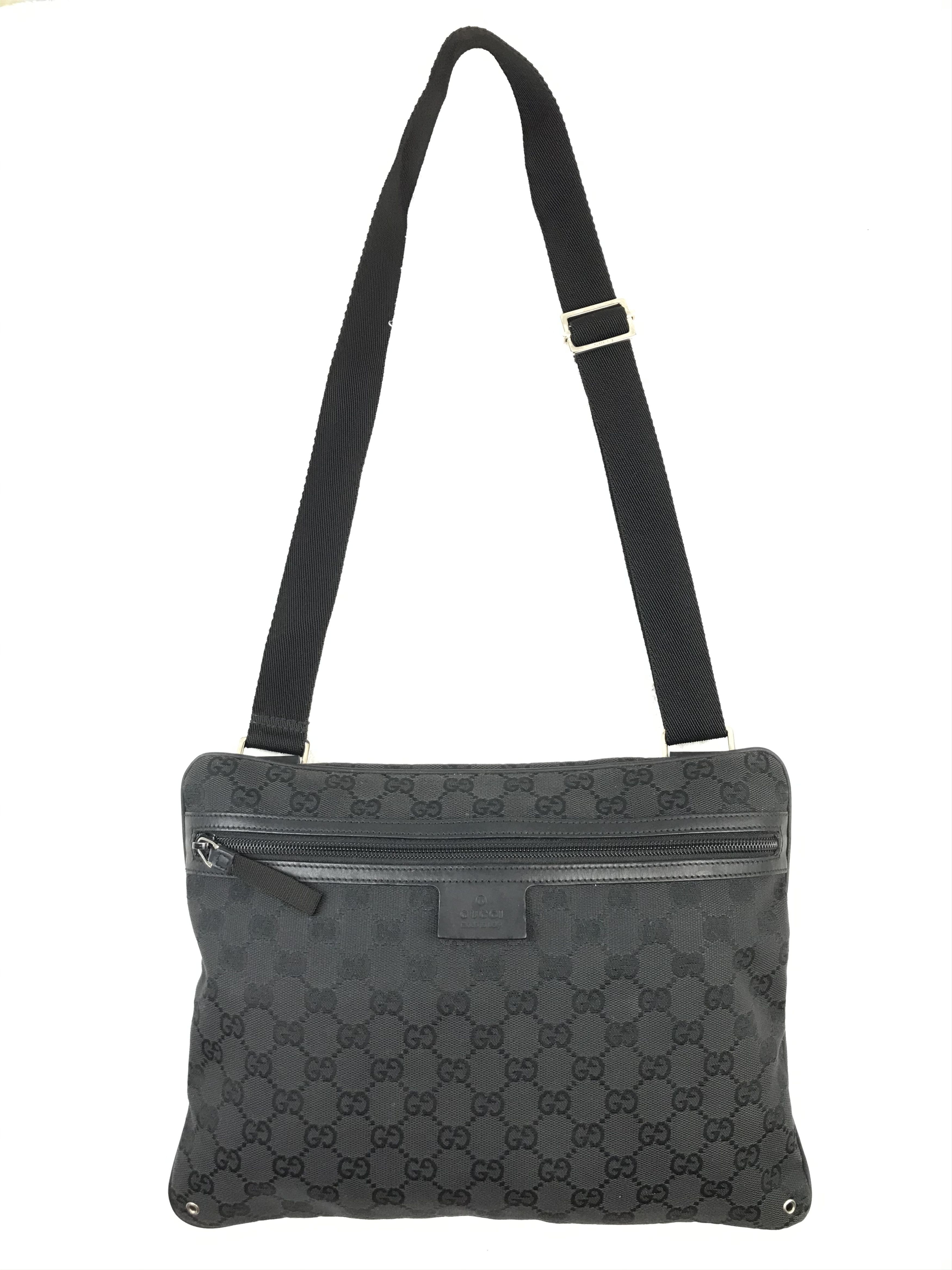 Gucci Vintage Gucci Messenger Bag Full Monogram Size ONE SIZE - 1 Thumbnail