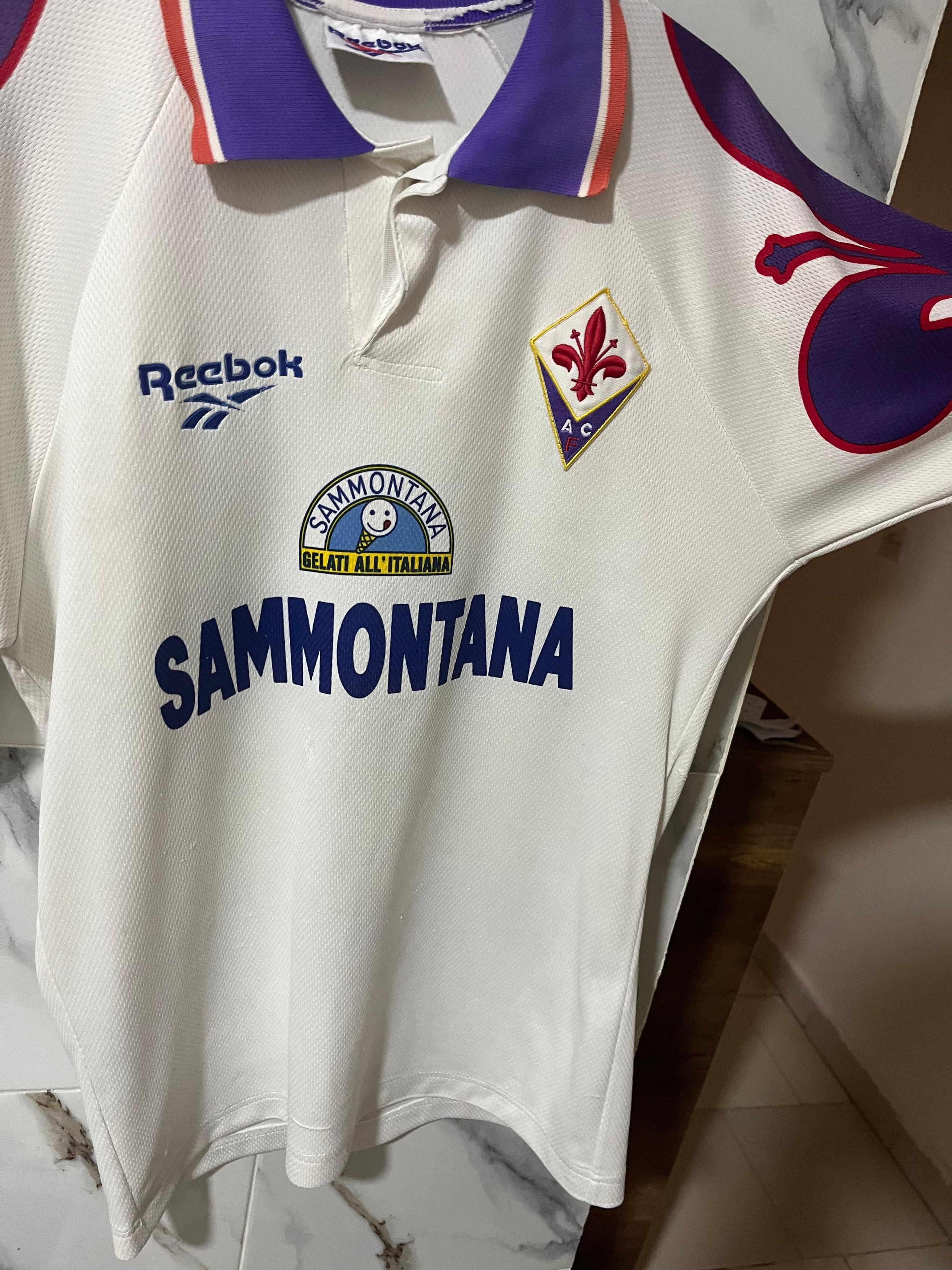 Fiorentina 1995/96 away kit