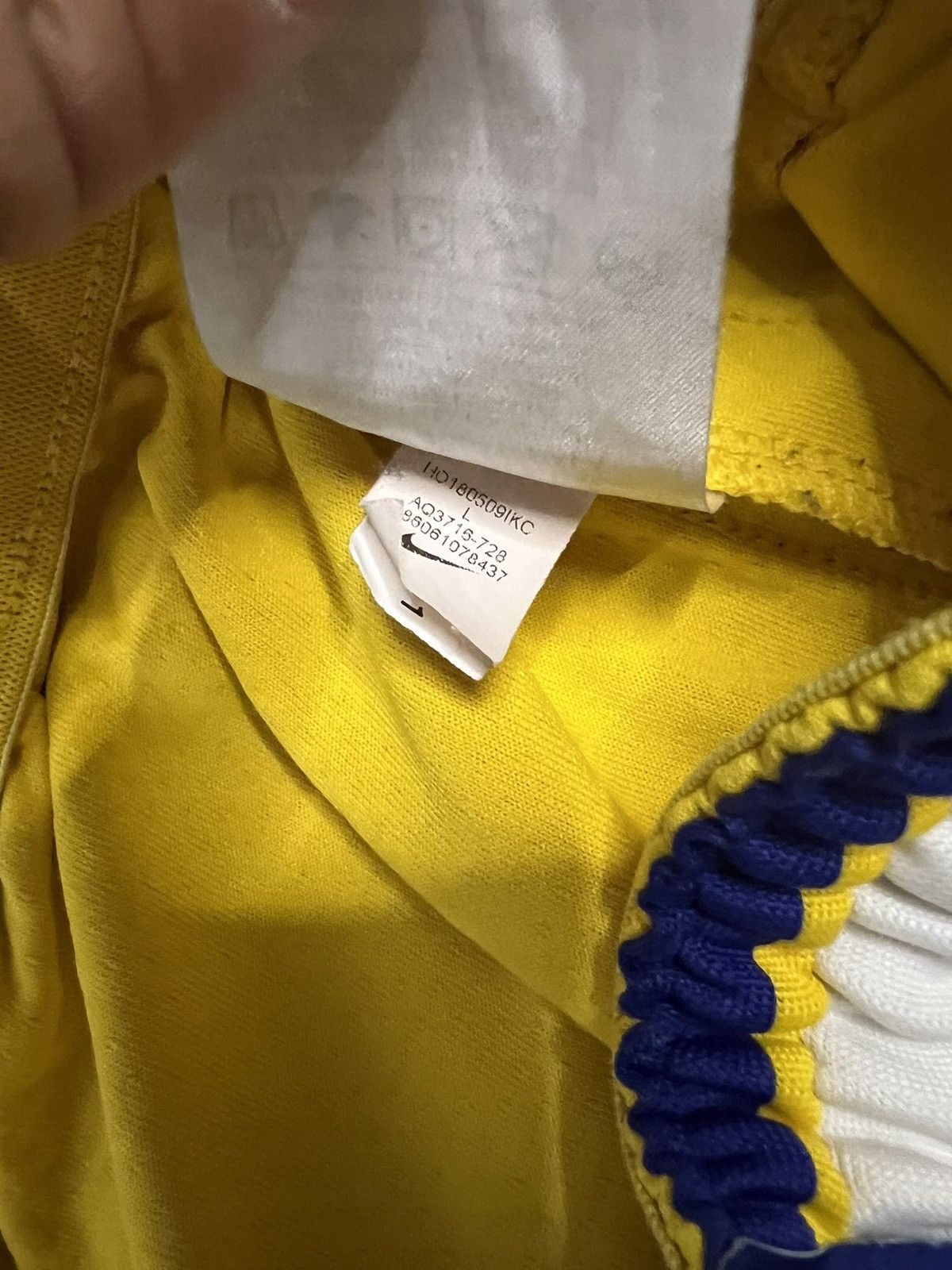 NBA Warriors Shorts Size US 36 / EU 52 - 10 Thumbnail