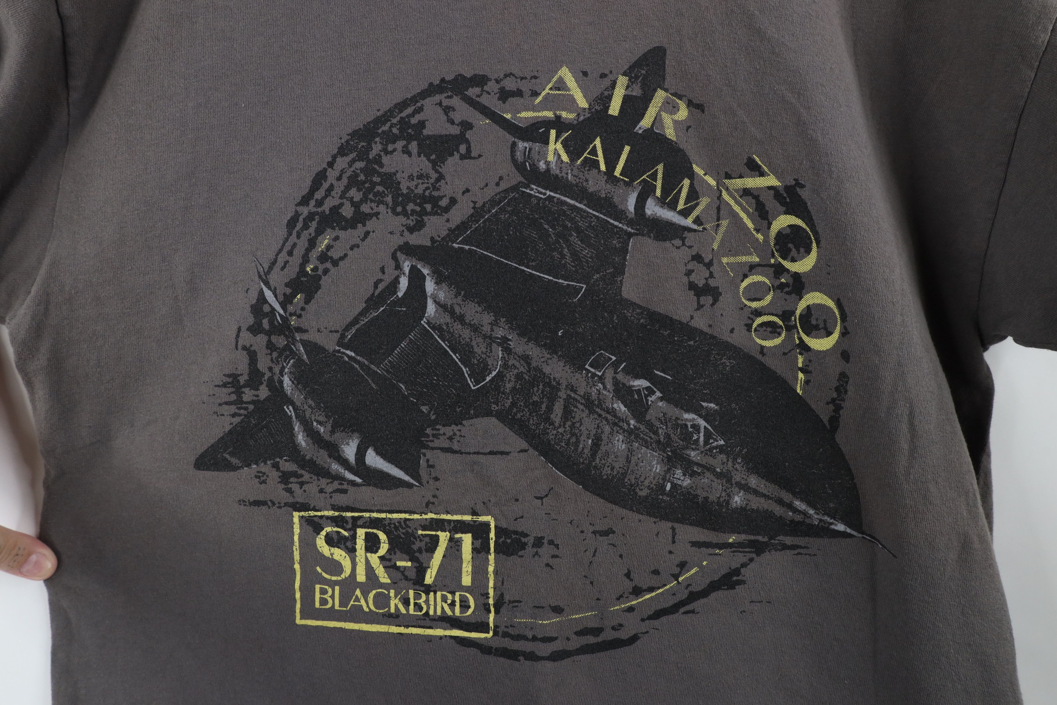 Vintage Vintage 90s Streetwear SR-71 Blackbird Fighter Jet T-Shirt Size US L / EU 52-54 / 3 - 4 Thumbnail