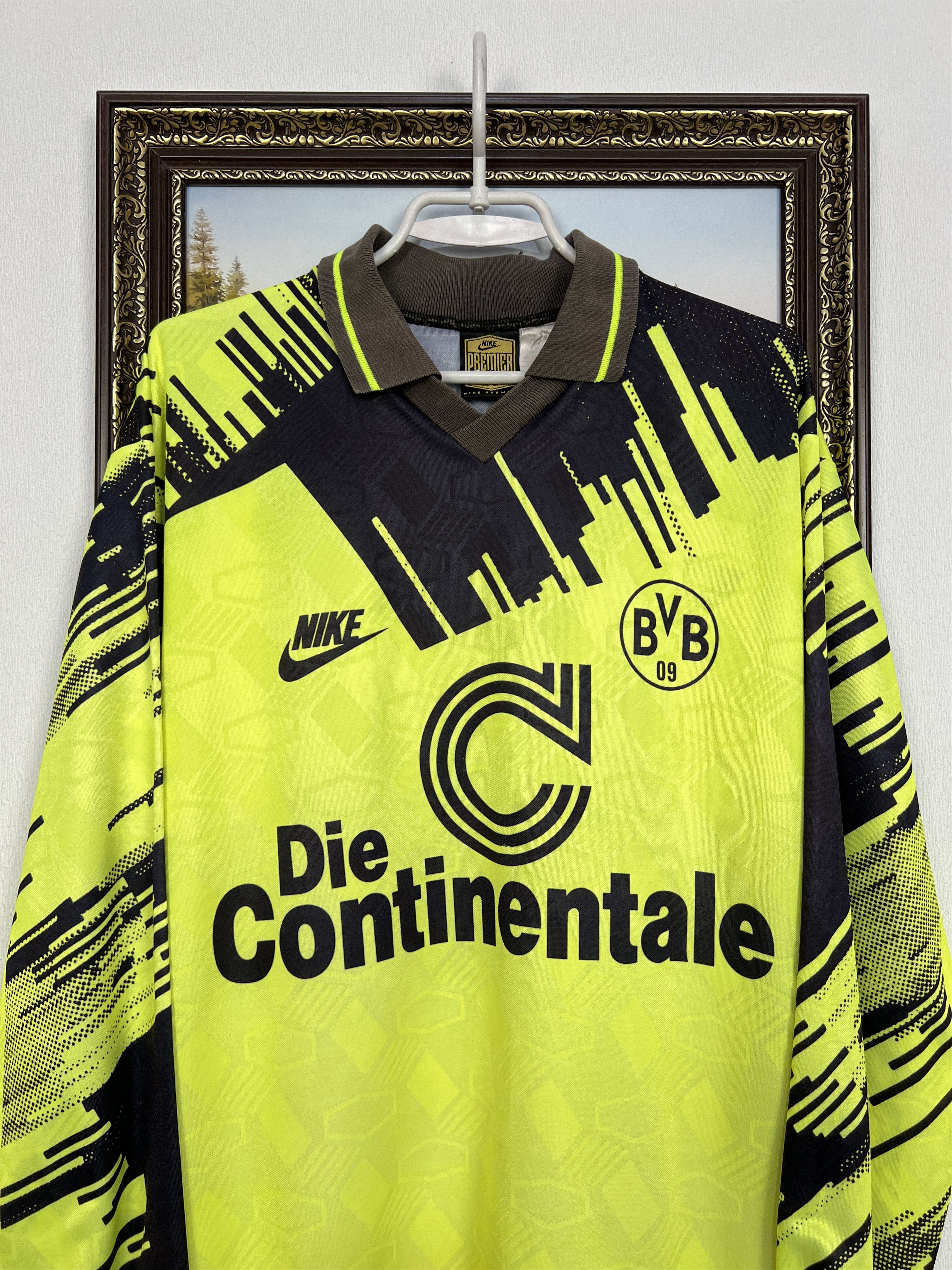 Nike Borussia Dortmund football shirt Nike Chapuisat Tee Shirt Size US M / EU 48-50 / 2 - 2 Thumbnail