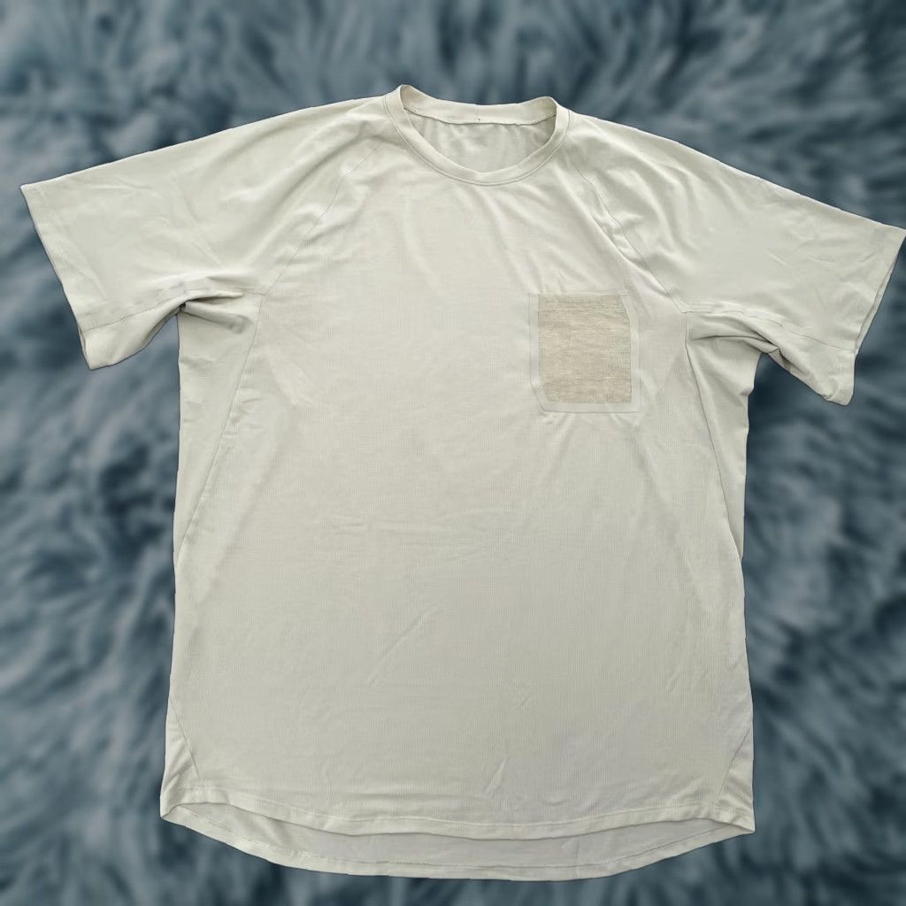 Lululemon Lululemon Shirt Adult XL Light Green Ventilated Hiking Tee Pocket Lightweight Mens Size US XL / EU 56 / 4 - 1 Thumbnail