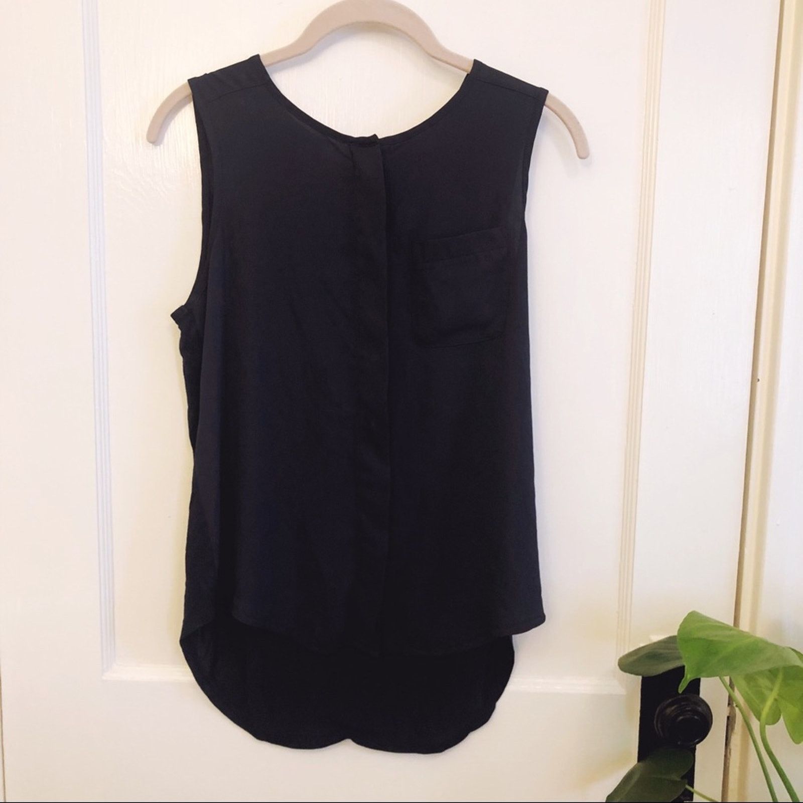 Loft LOFT Navy Mixed Media Sleeveless Top Size S / US 4 / IT 40 - 1 Thumbnail