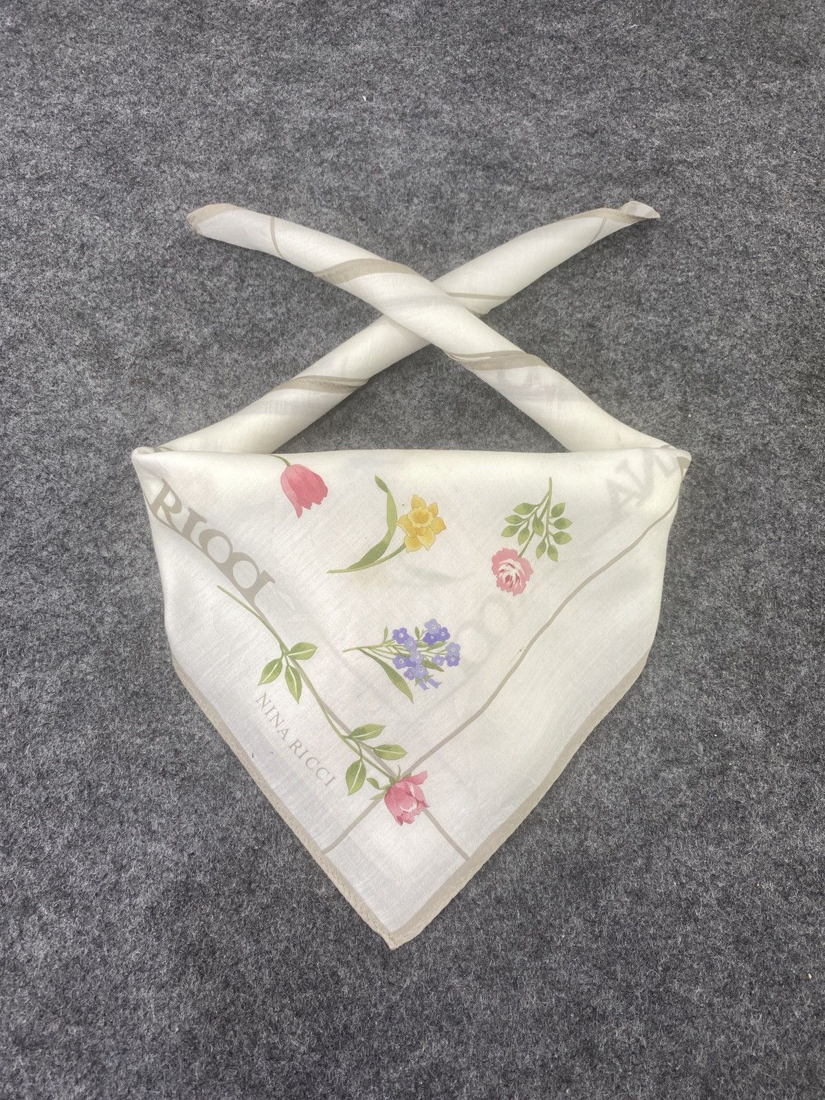 Nina Ricci × Vintage Nina Ricci Handkerchief / Bandana / Neckerchief-B049 Size ONE SIZE - 2 Thumbnail