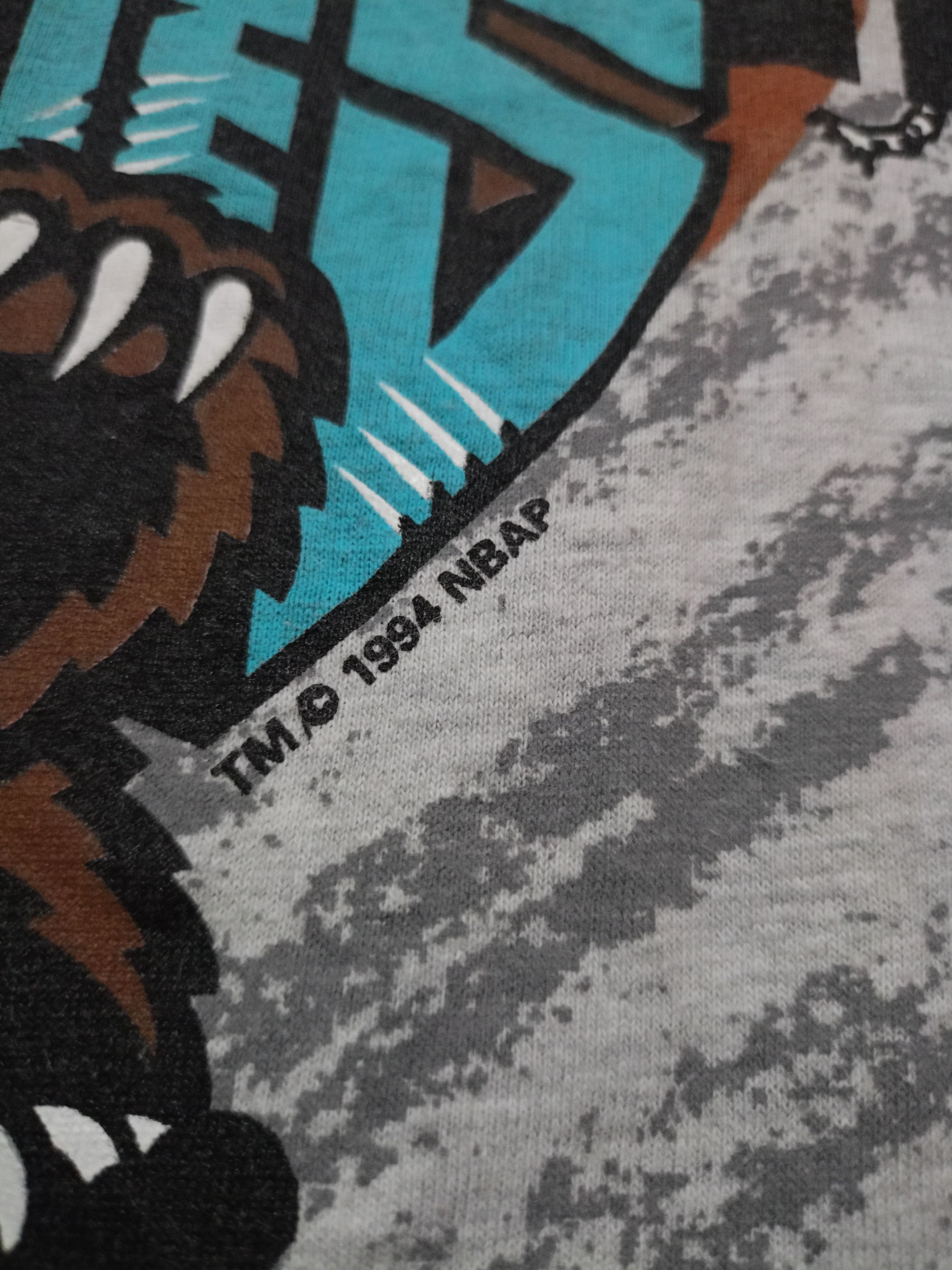 NBA × Vintage NBA Grizzlies X missing tag X ©1994 Size US L / EU 52-54 / 3 - 7 Thumbnail