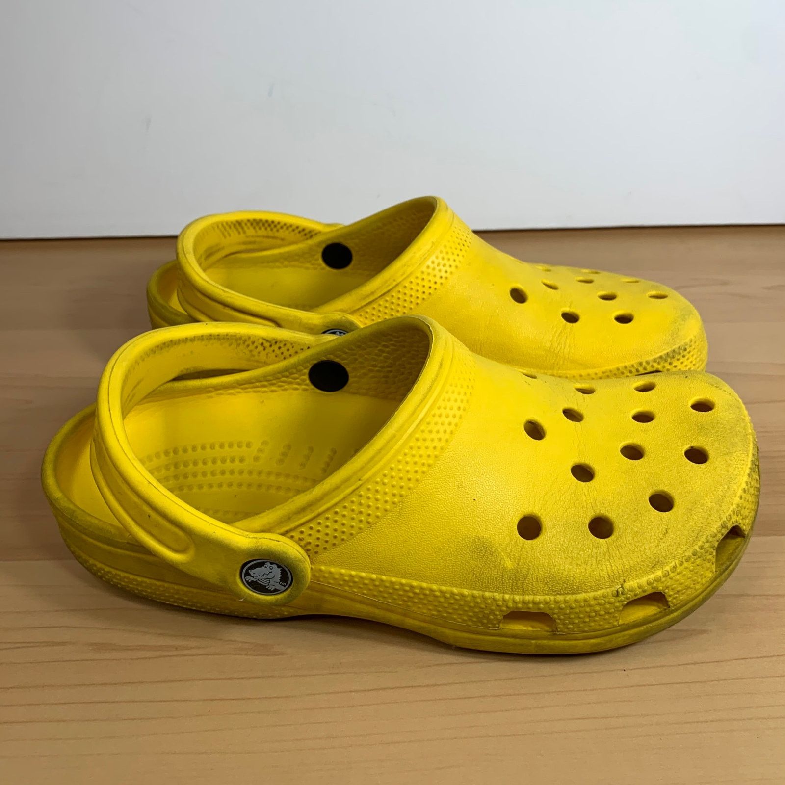 Crocs CROCS Women's Yellow Sandal size 7 Size US 7 / IT 37 - 4 Thumbnail